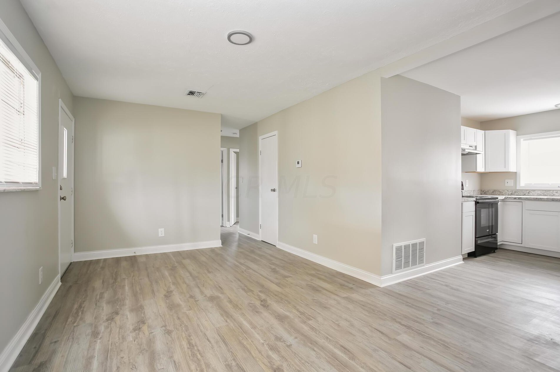 1092 Yearling Rd, Columbus OH 43227-1770 exterior