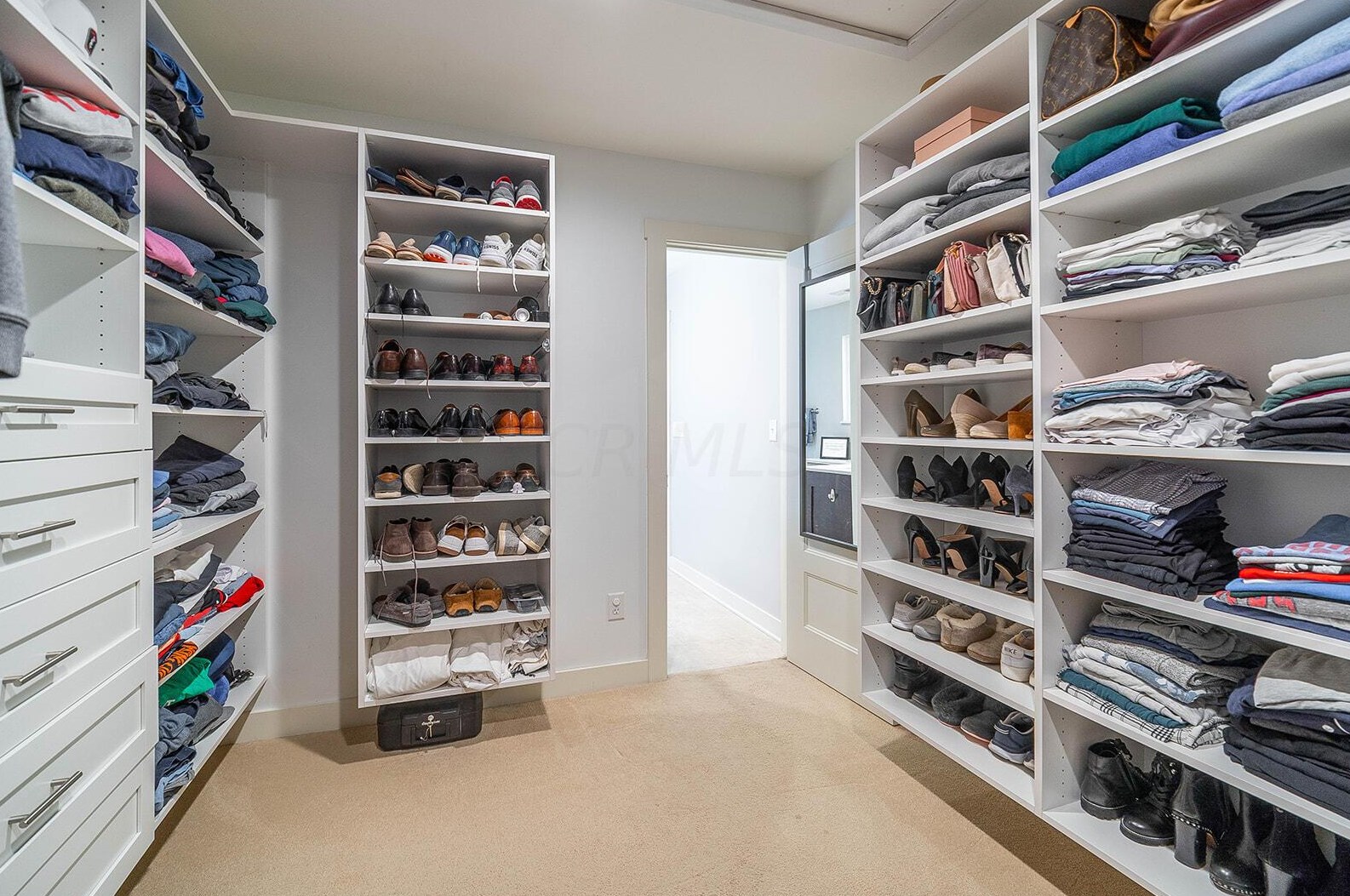 1801 Wyandotte Rd, Columbus OH 43212-1033 exterior