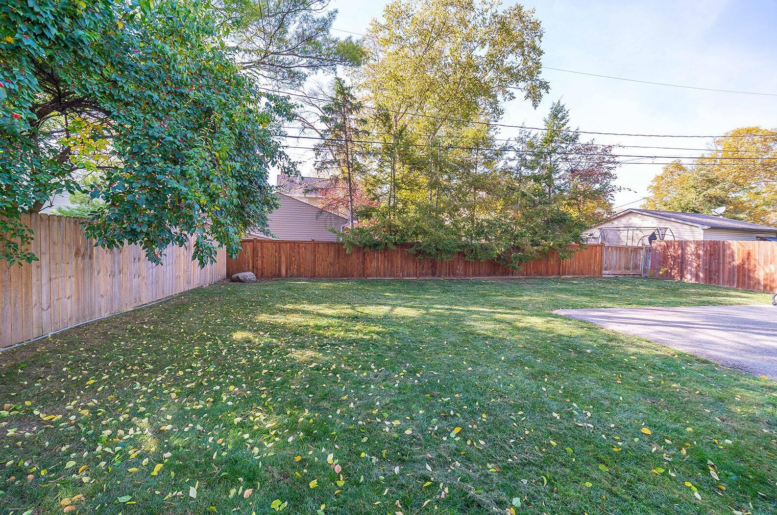 1801 Wyandotte Rd, Columbus OH 43212-1033 exterior