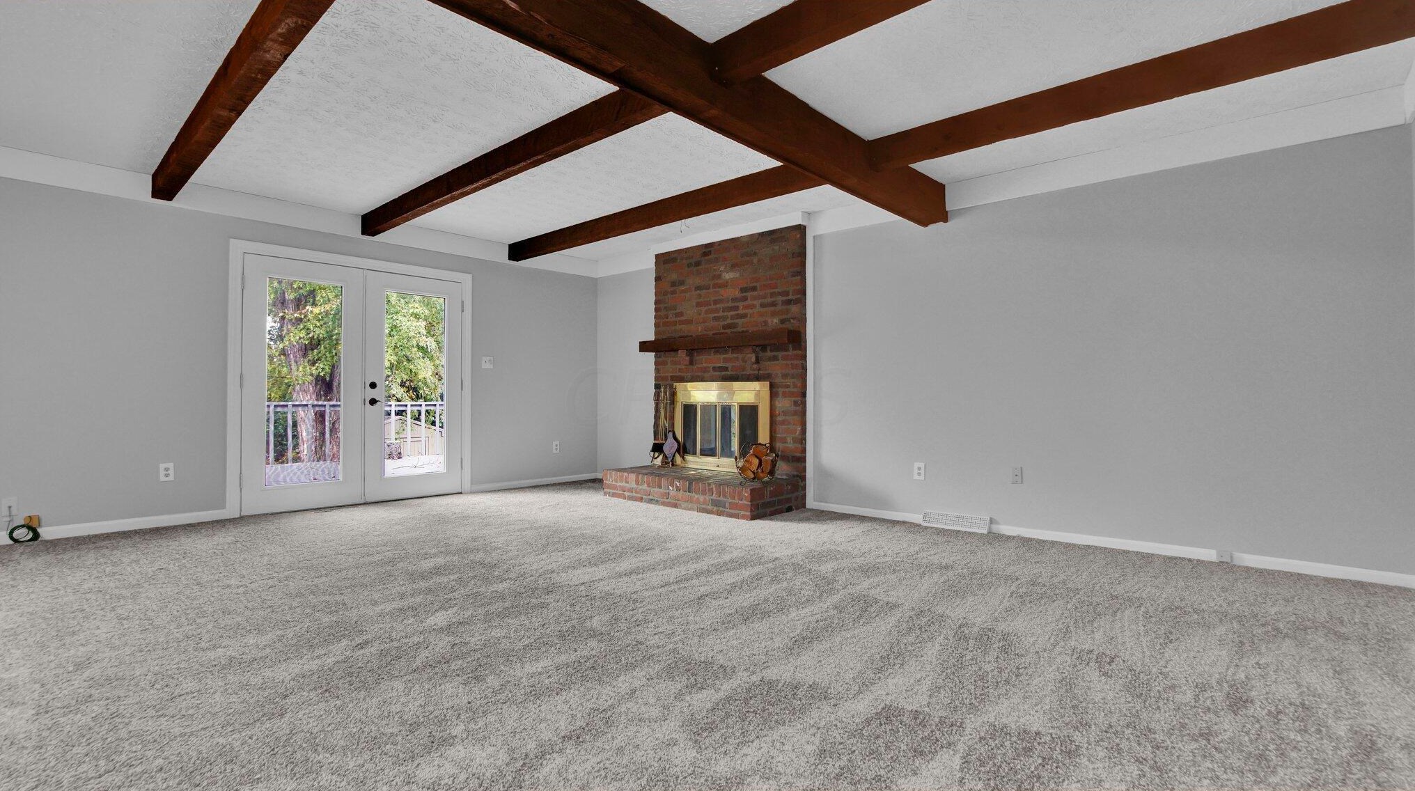 1204 Smallwood Dr, Columbus OH  43235-2501 exterior