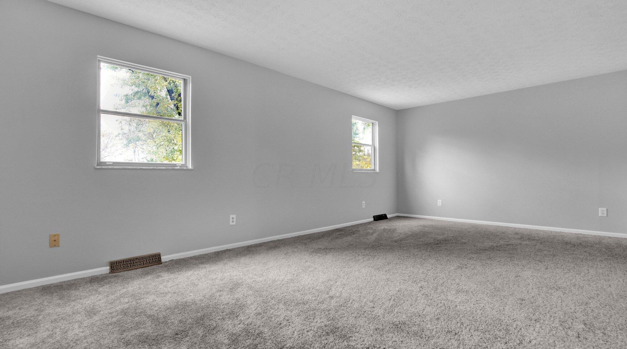 1204 Smallwood Dr, Columbus OH  43235-2501 exterior