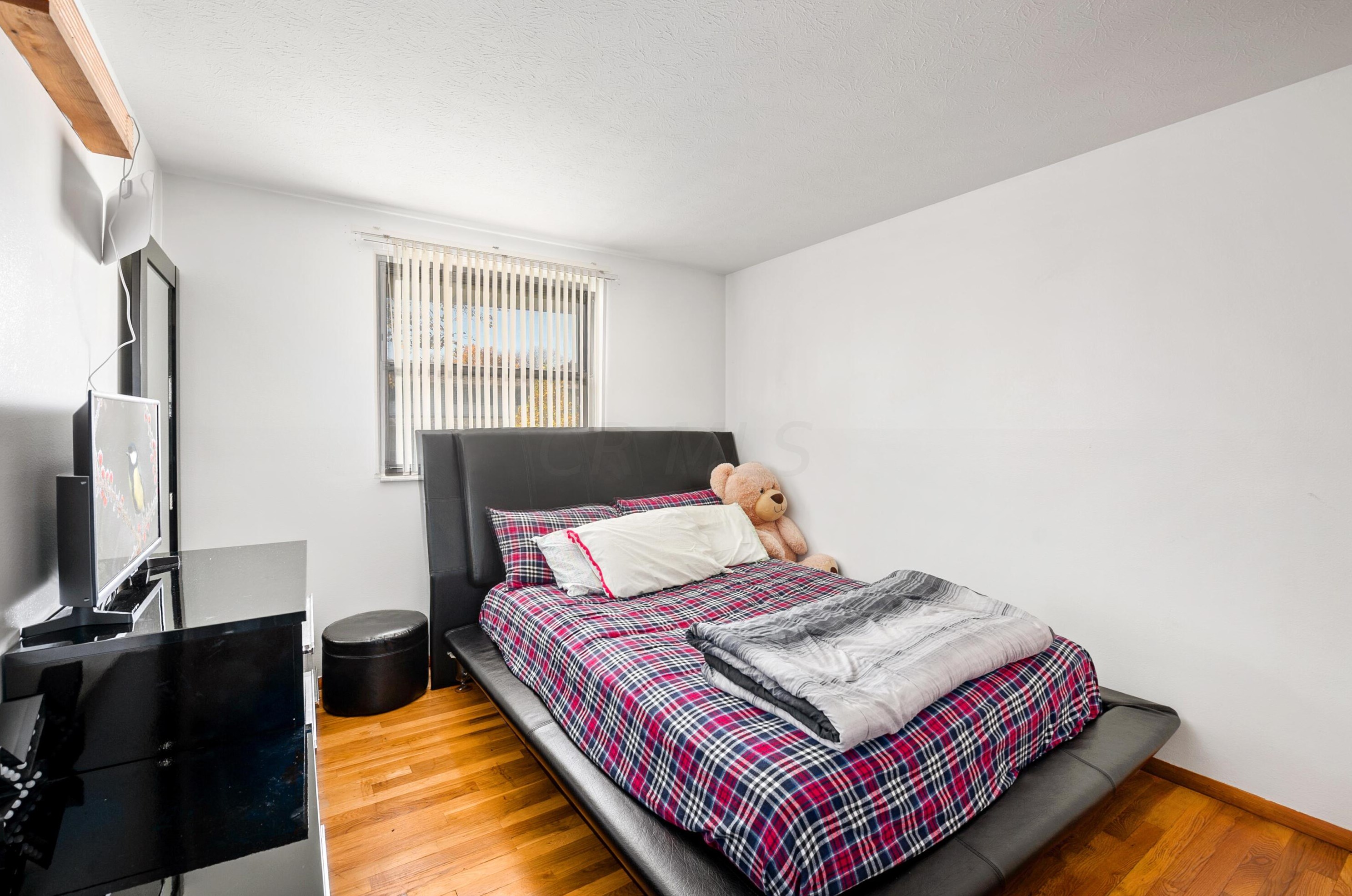 6360 Sunderland Dr, Columbus OH  43229-1979 exterior