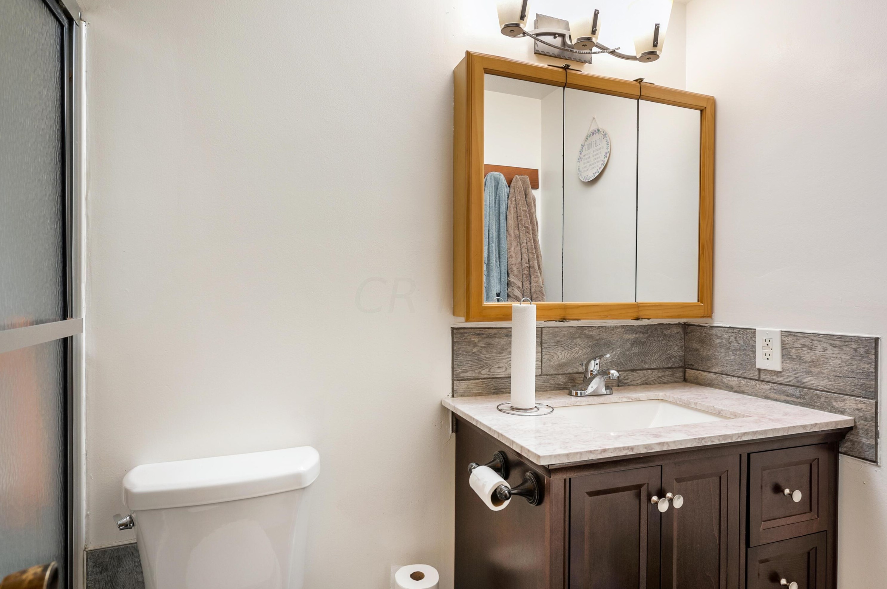 6360 Sunderland Dr, Columbus OH  43229-1979 exterior