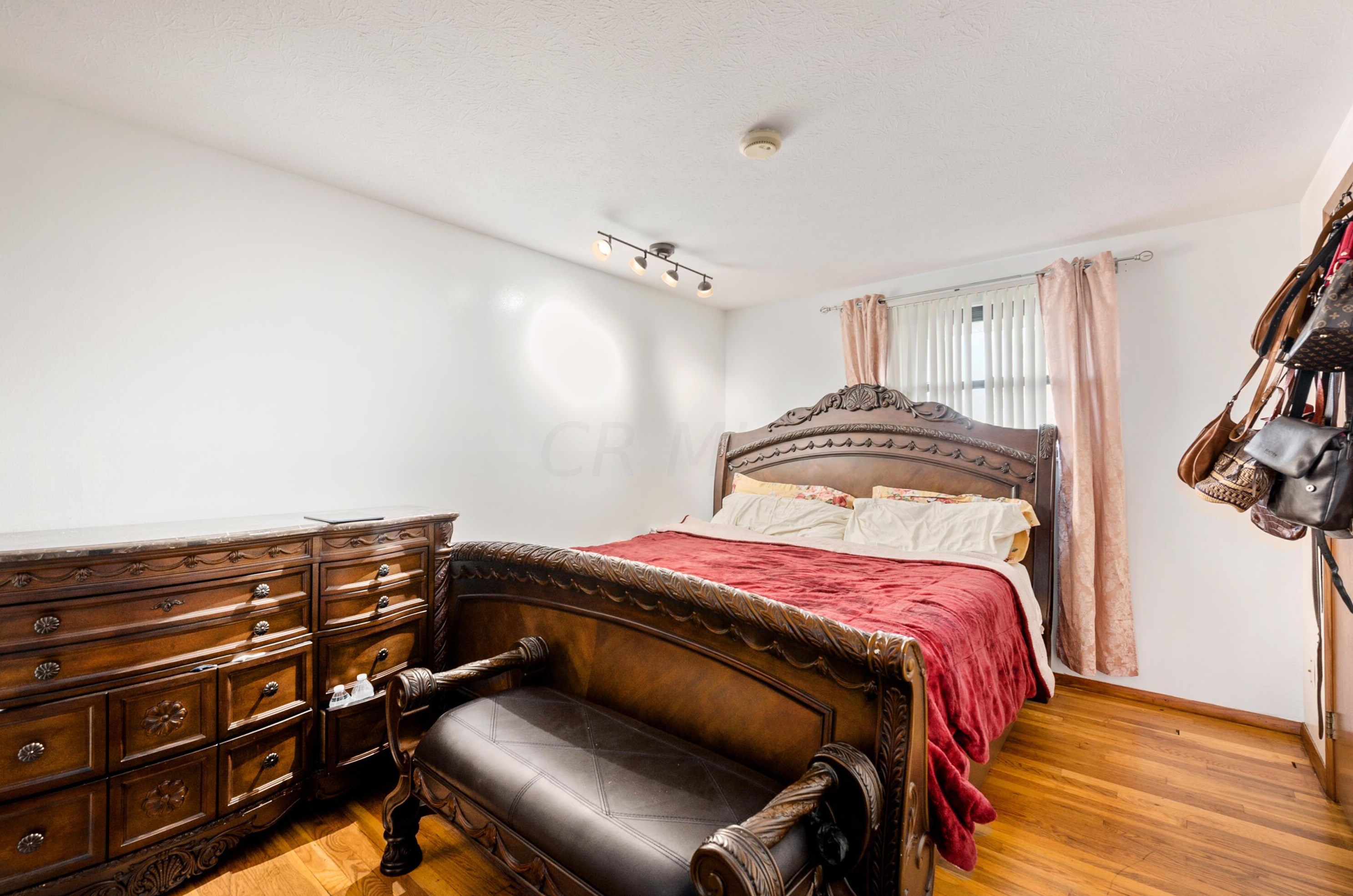 6360 Sunderland Dr, Columbus OH  43229-1979 exterior