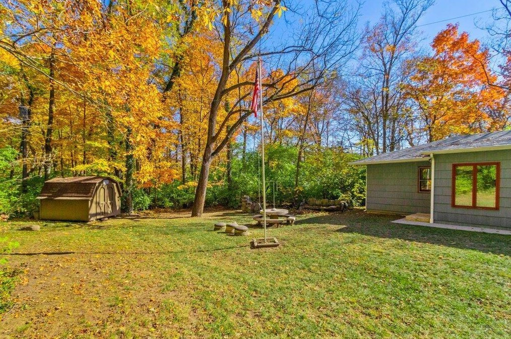 1364 Hague Ave, Columbus OH 43204-2107 exterior