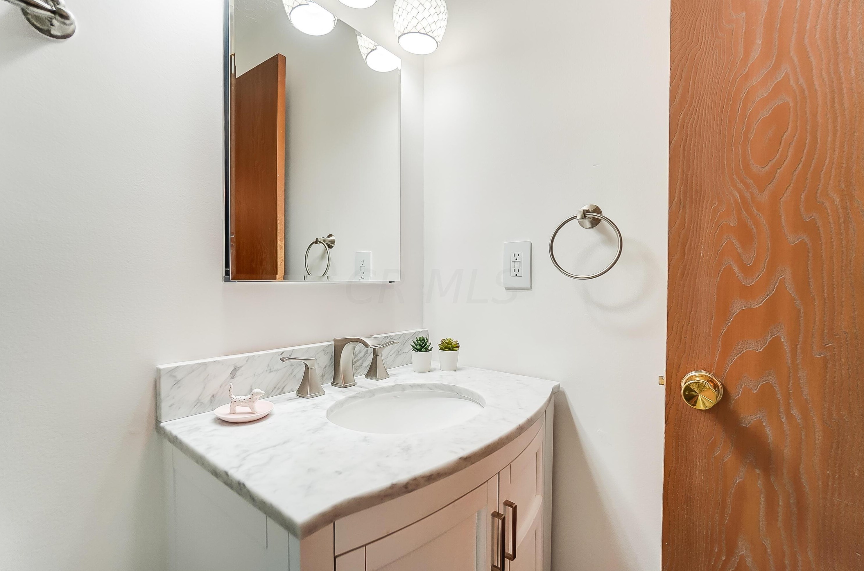 5152 Merry Oak Ct, Columbus OH 43230-1098 exterior