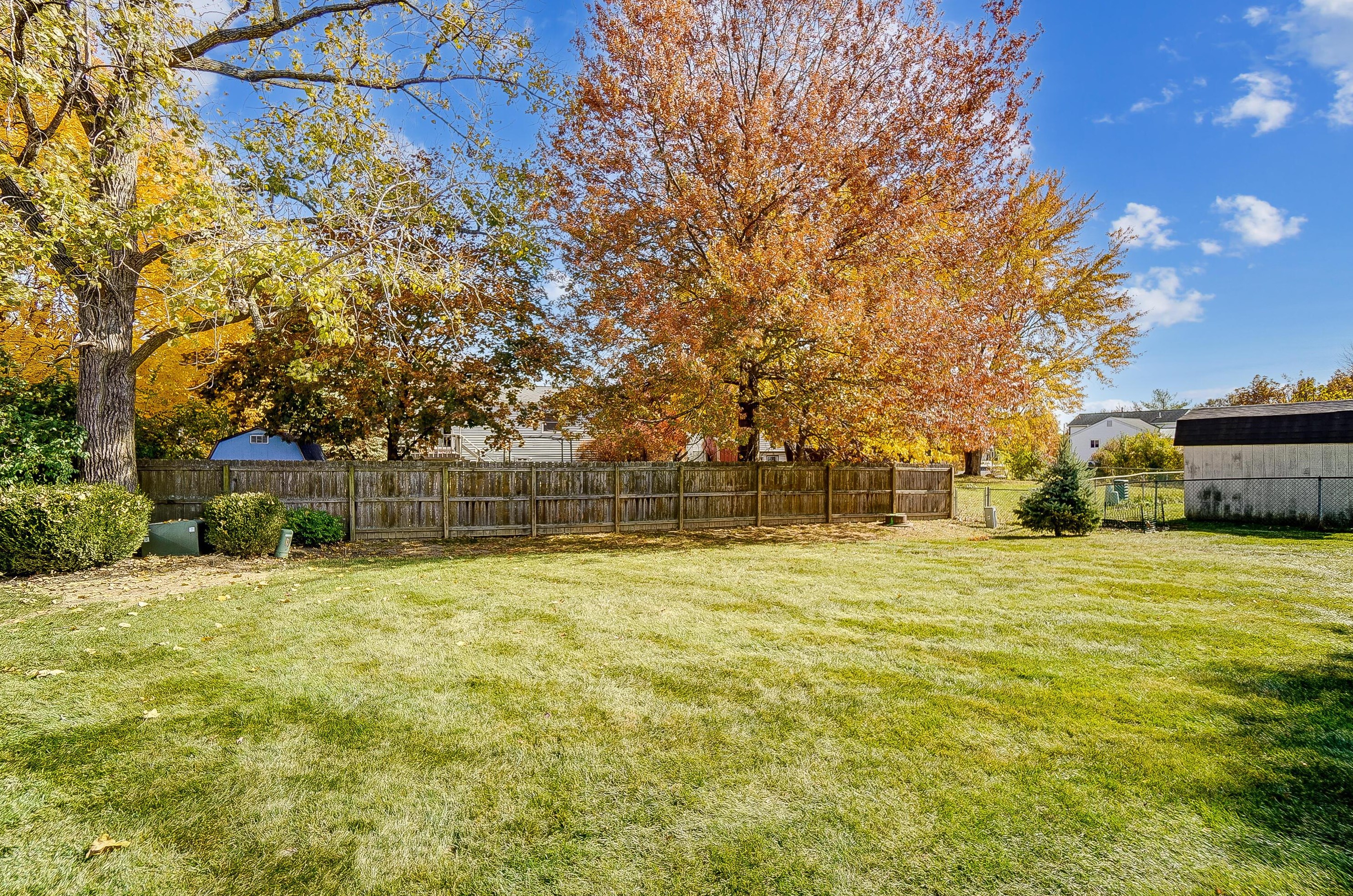 5152 Merry Oak Ct, Columbus OH 43230-1098 exterior