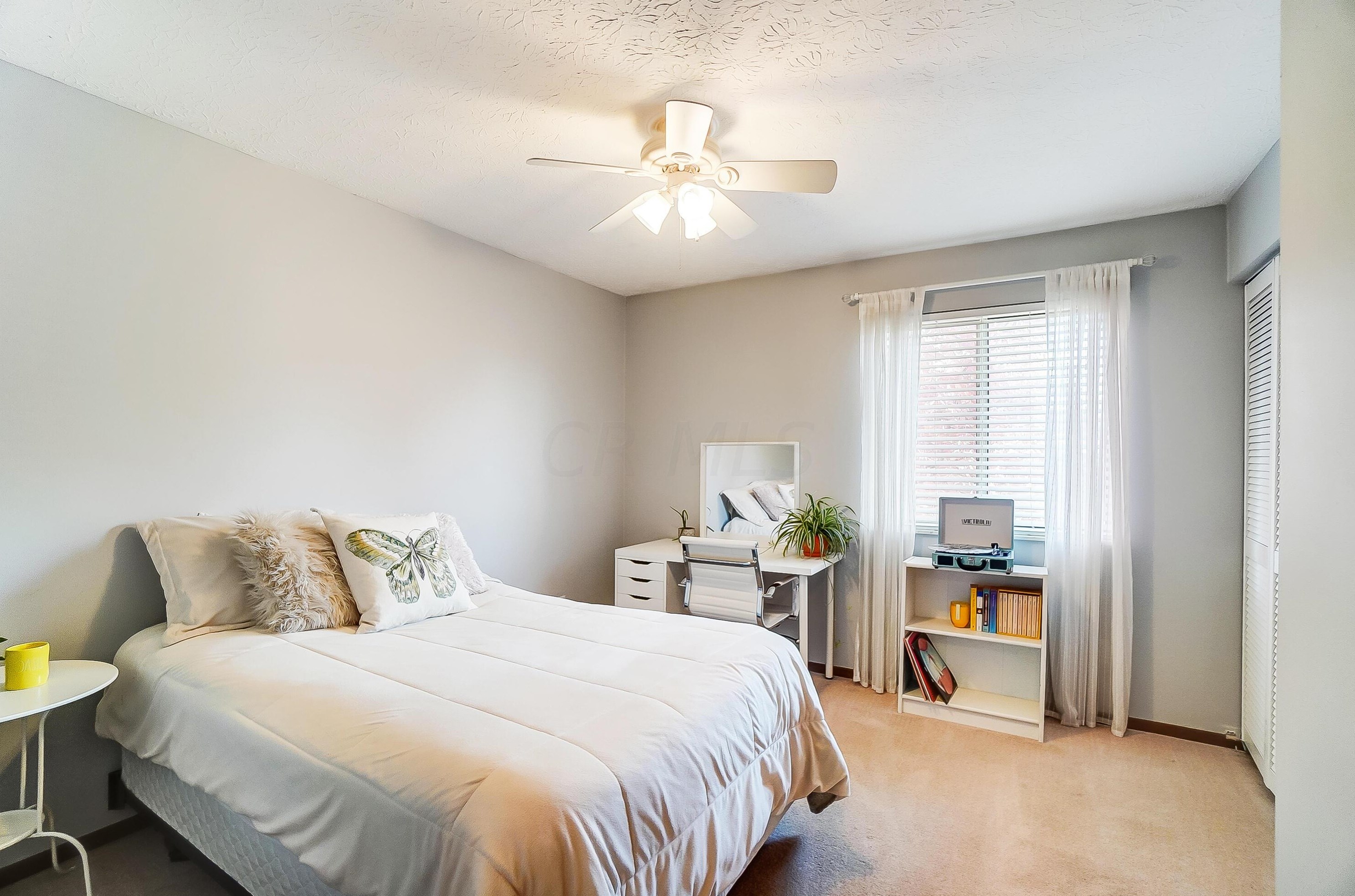 5152 Merry Oak Ct, Columbus OH 43230-1098 exterior