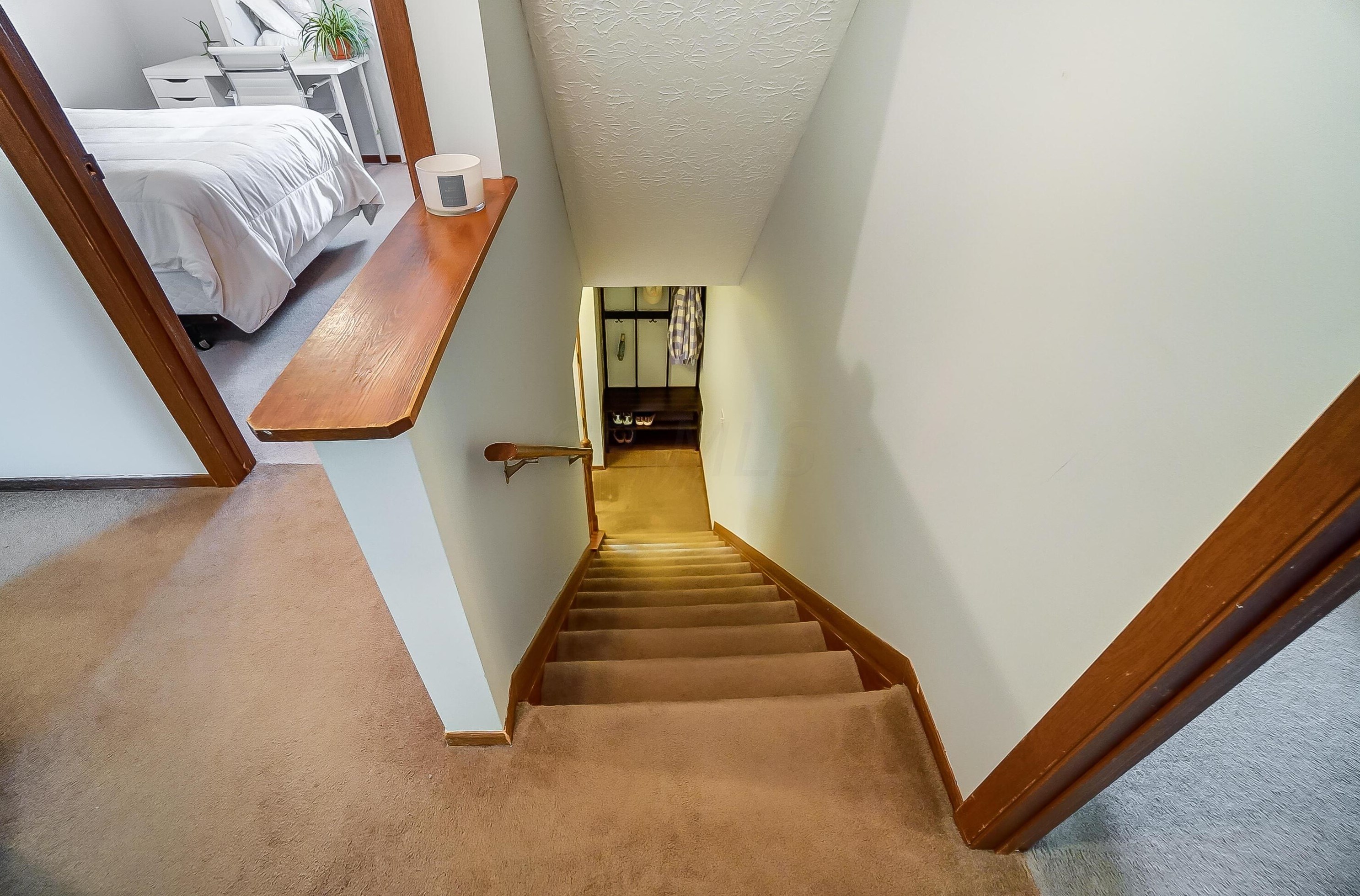 5152 Merry Oak Ct, Columbus OH 43230-1098 exterior