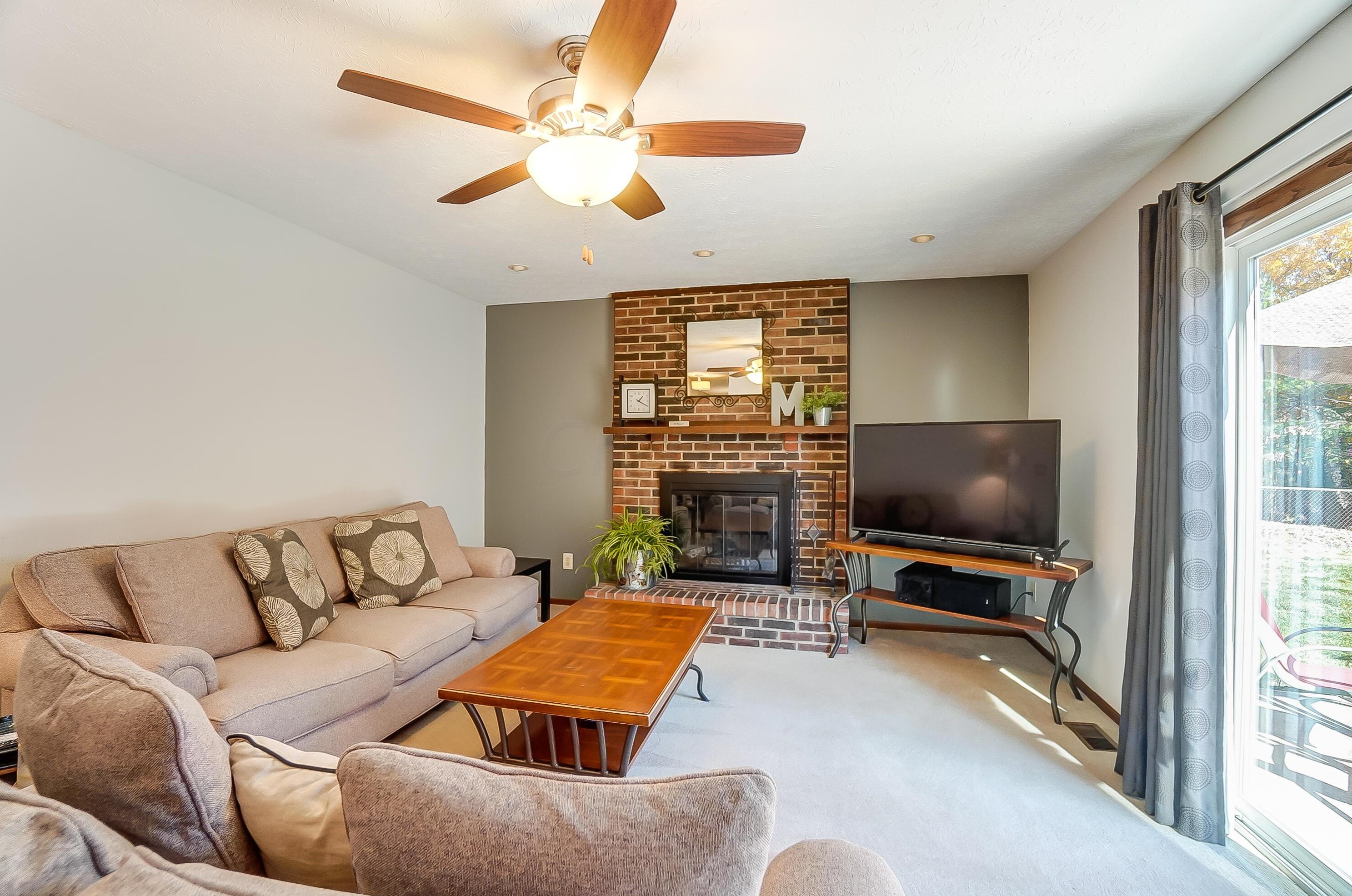 5152 Merry Oak Ct, Columbus OH 43230-1098 exterior