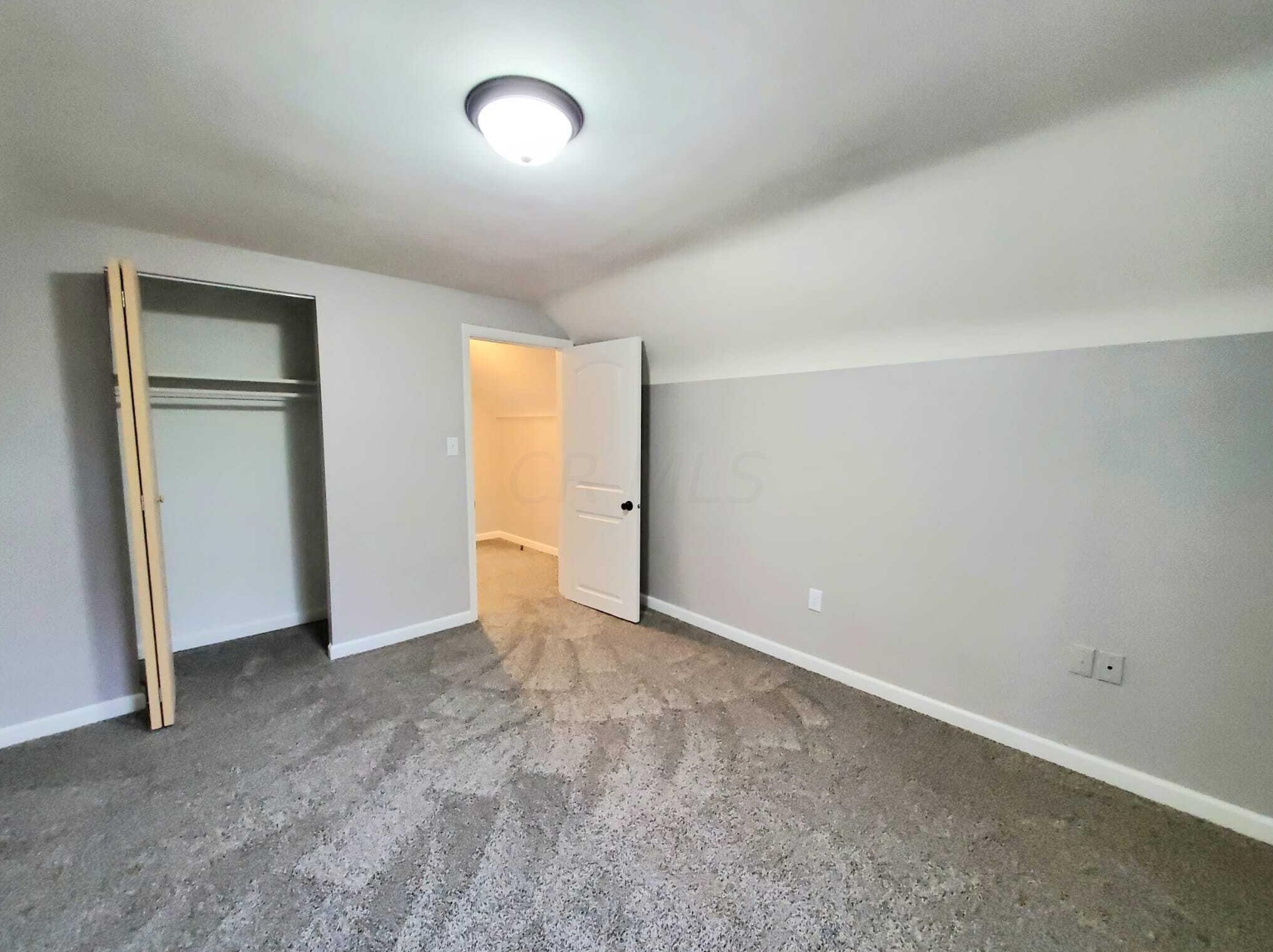 2765 Joyce Ave, Columbus OH  43211-3717 exterior