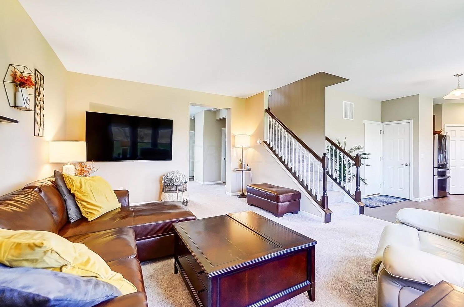 3712 Winding Path Dr, Cnl Wnchstr OH  43110 exterior