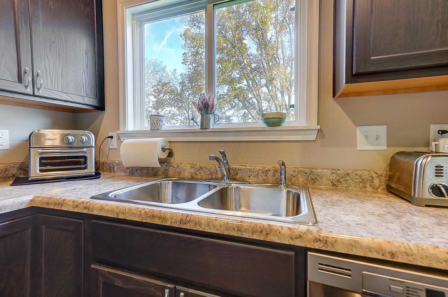 3712 Winding Path Dr, Cnl Wnchstr OH  43110 exterior