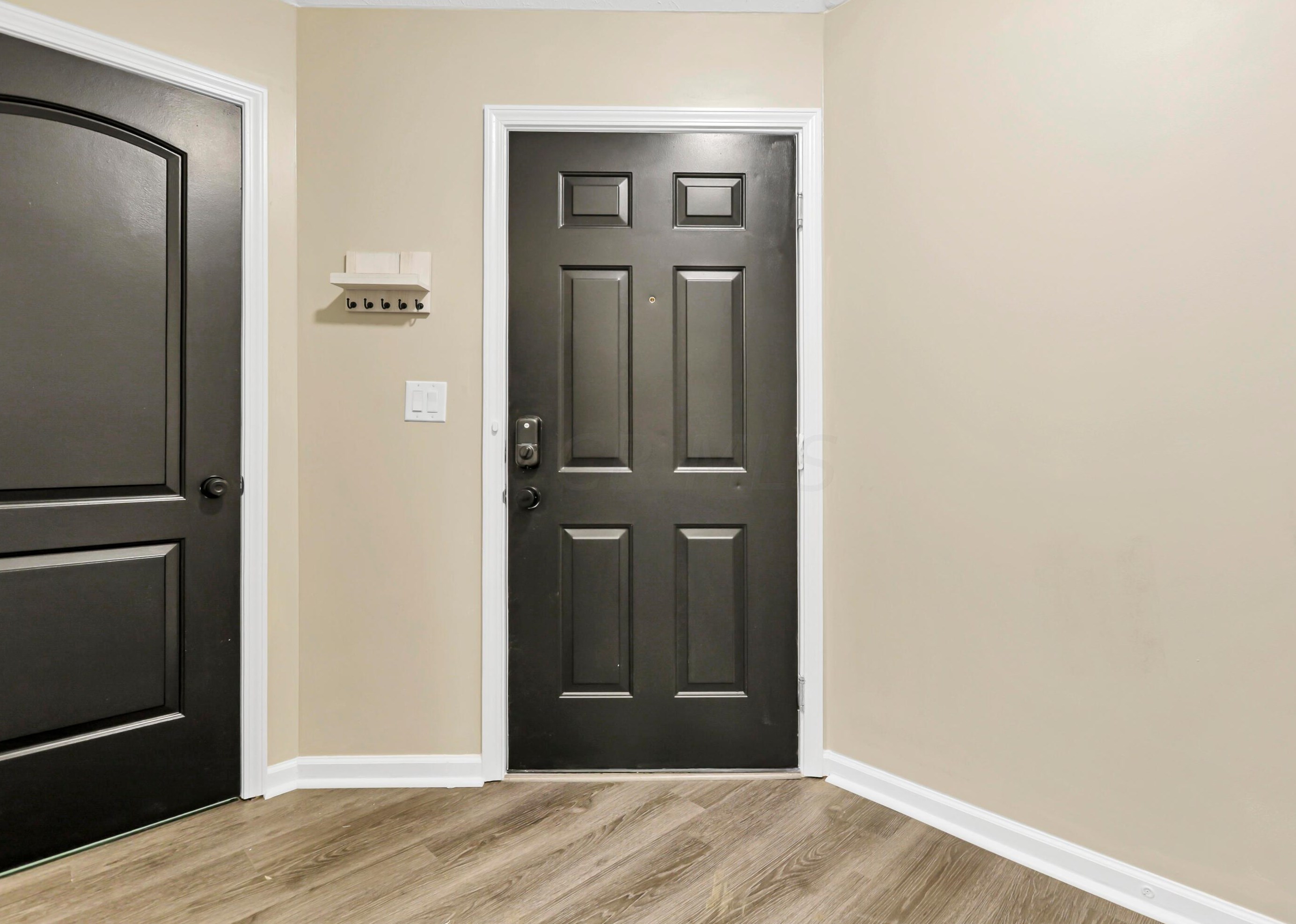 1850 Berrancher Dr, Columbus OH  43228-3877 exterior