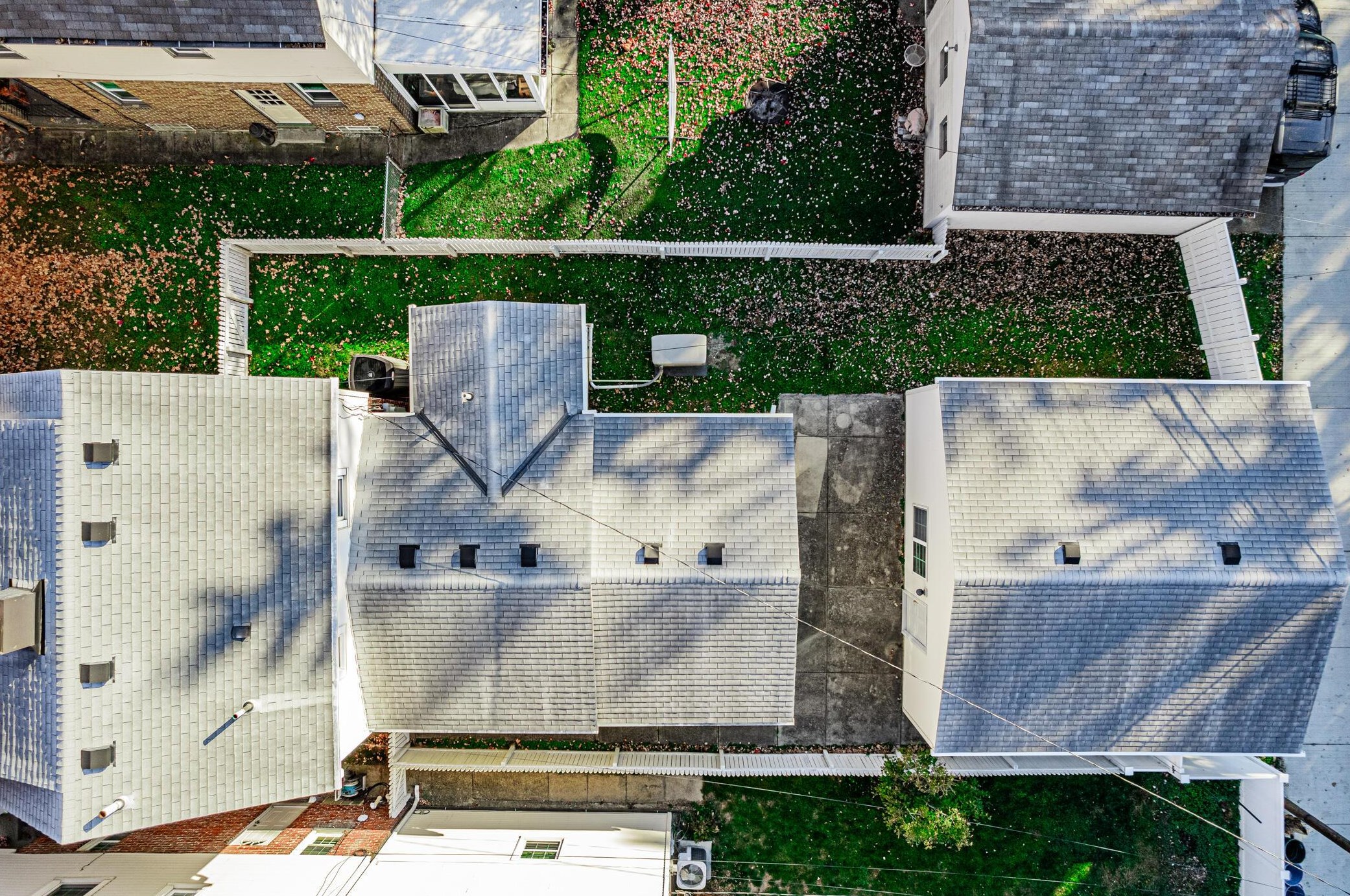 813 Gladden Rd, Columbus OH 43212-3812 exterior