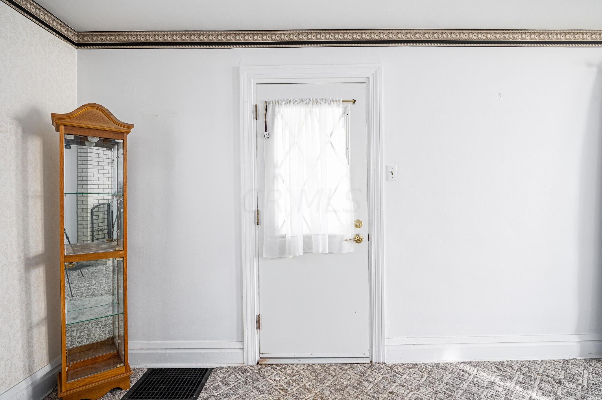 813 Gladden Rd, Columbus OH 43212-3812 exterior