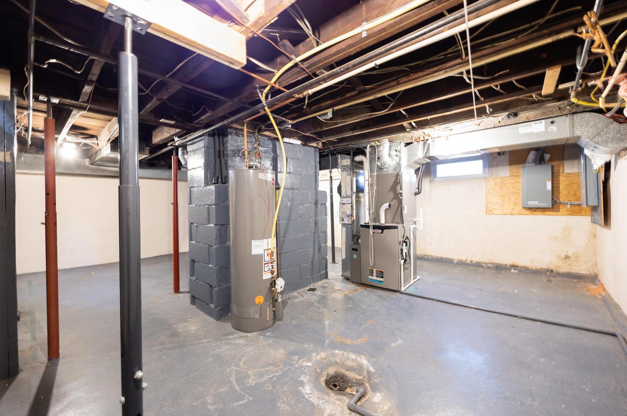 813 Gladden Rd, Columbus OH 43212-3812 exterior