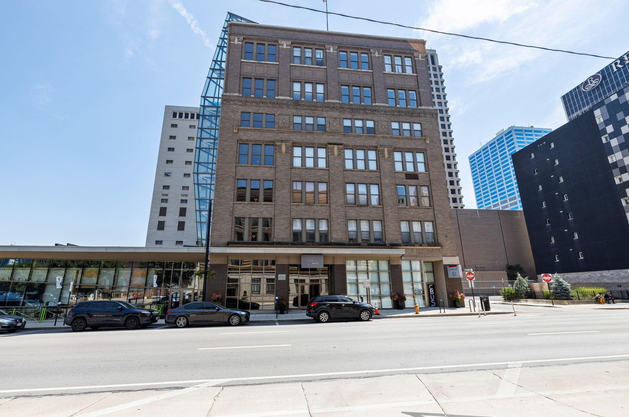 110 3rd St, Columbus OH  43215-3194 exterior