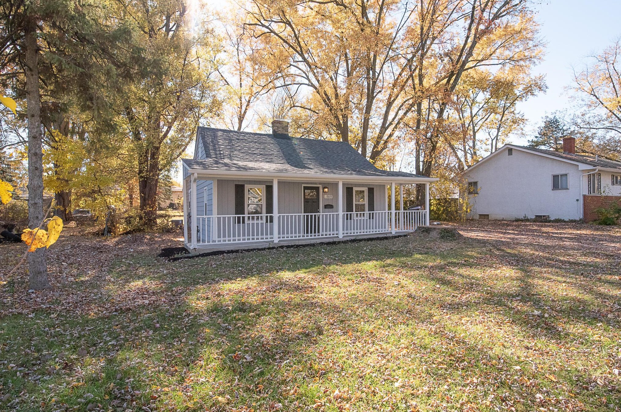 1909 Case Rd, Columbus OH  43235-7524 exterior