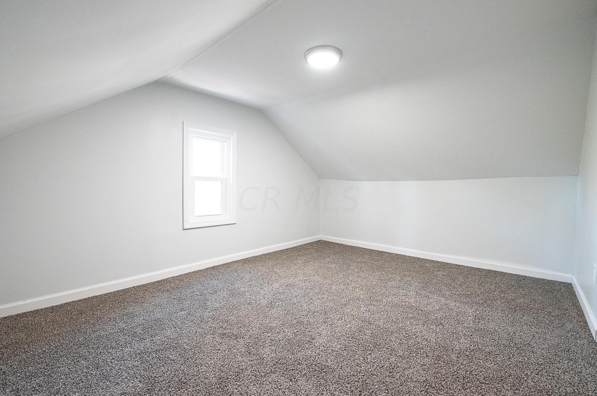 1909 Case Rd, Columbus OH  43235-7524 exterior