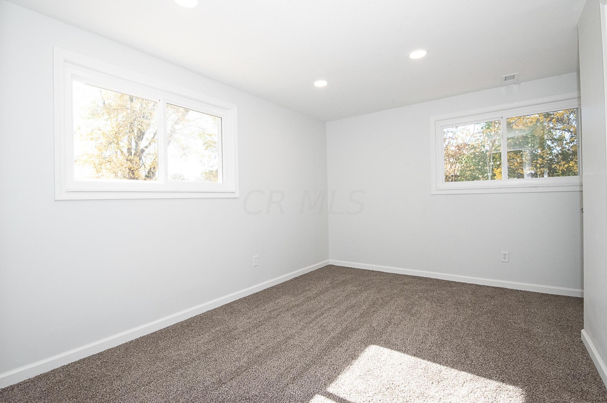 1909 Case Rd, Columbus OH  43235-7524 exterior