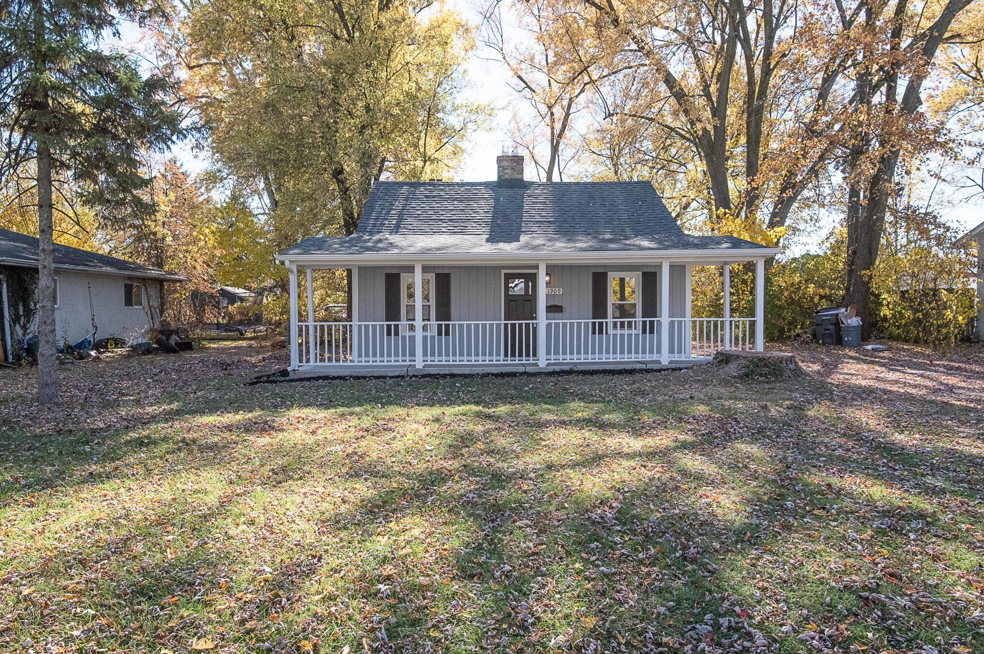 1909 Case Rd, Columbus OH  43235-7524 exterior