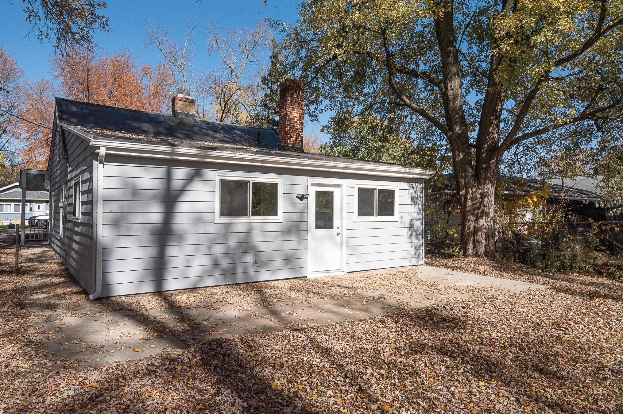 1909 Case Rd, Columbus OH  43235-7524 exterior