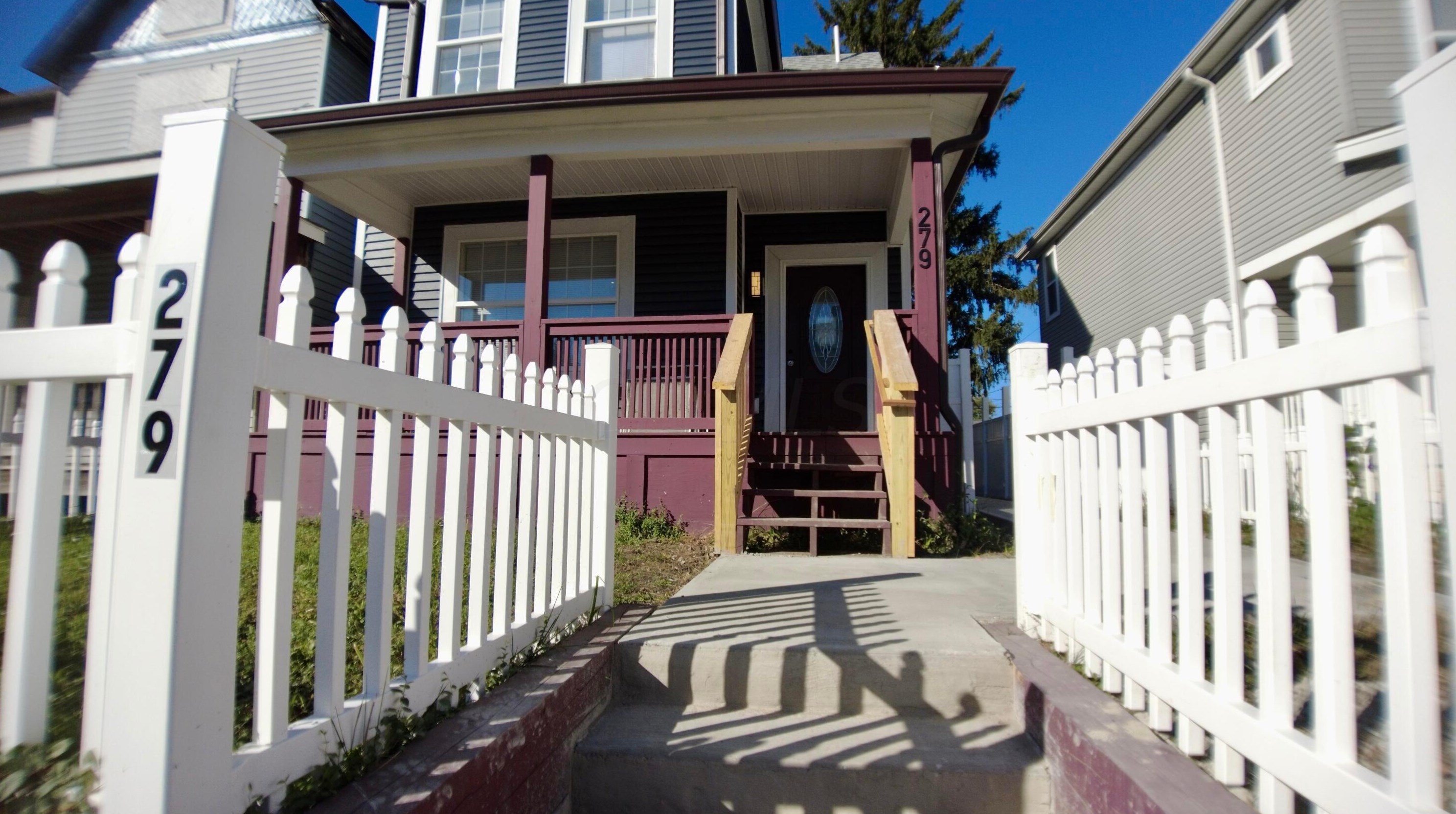 279 Dakota Ave, Columbus OH  43223-1527 exterior