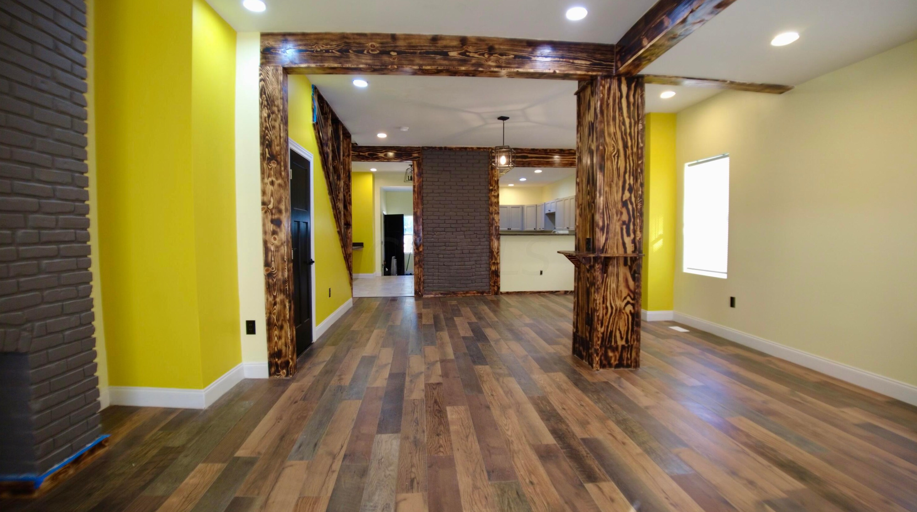 279 Dakota Ave, Columbus OH  43223-1527 exterior