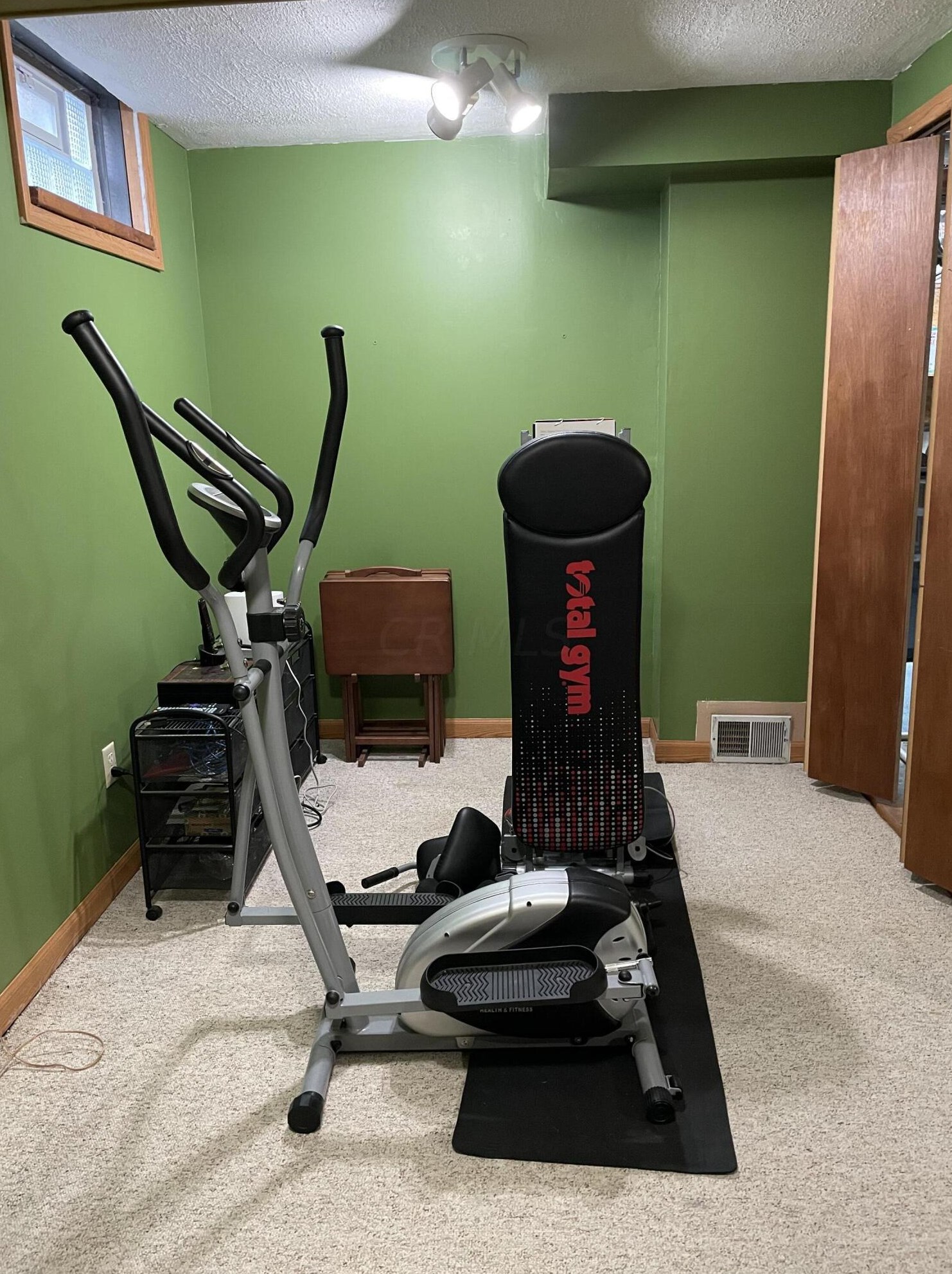 5328 Cherry Bud Ct, Columbus OH 43228-5733 exterior