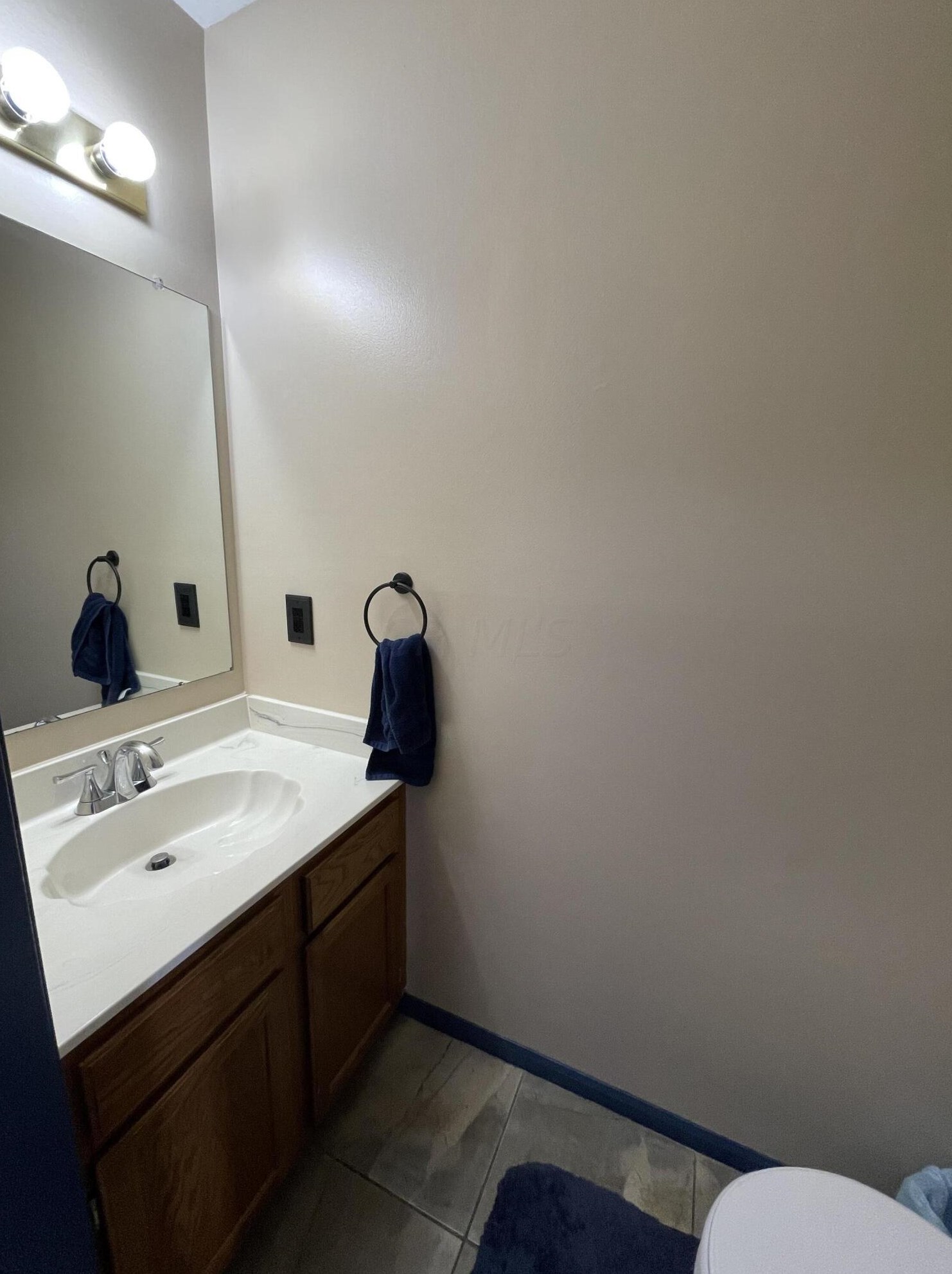 5328 Cherry Bud Ct, Columbus OH 43228-5733 exterior