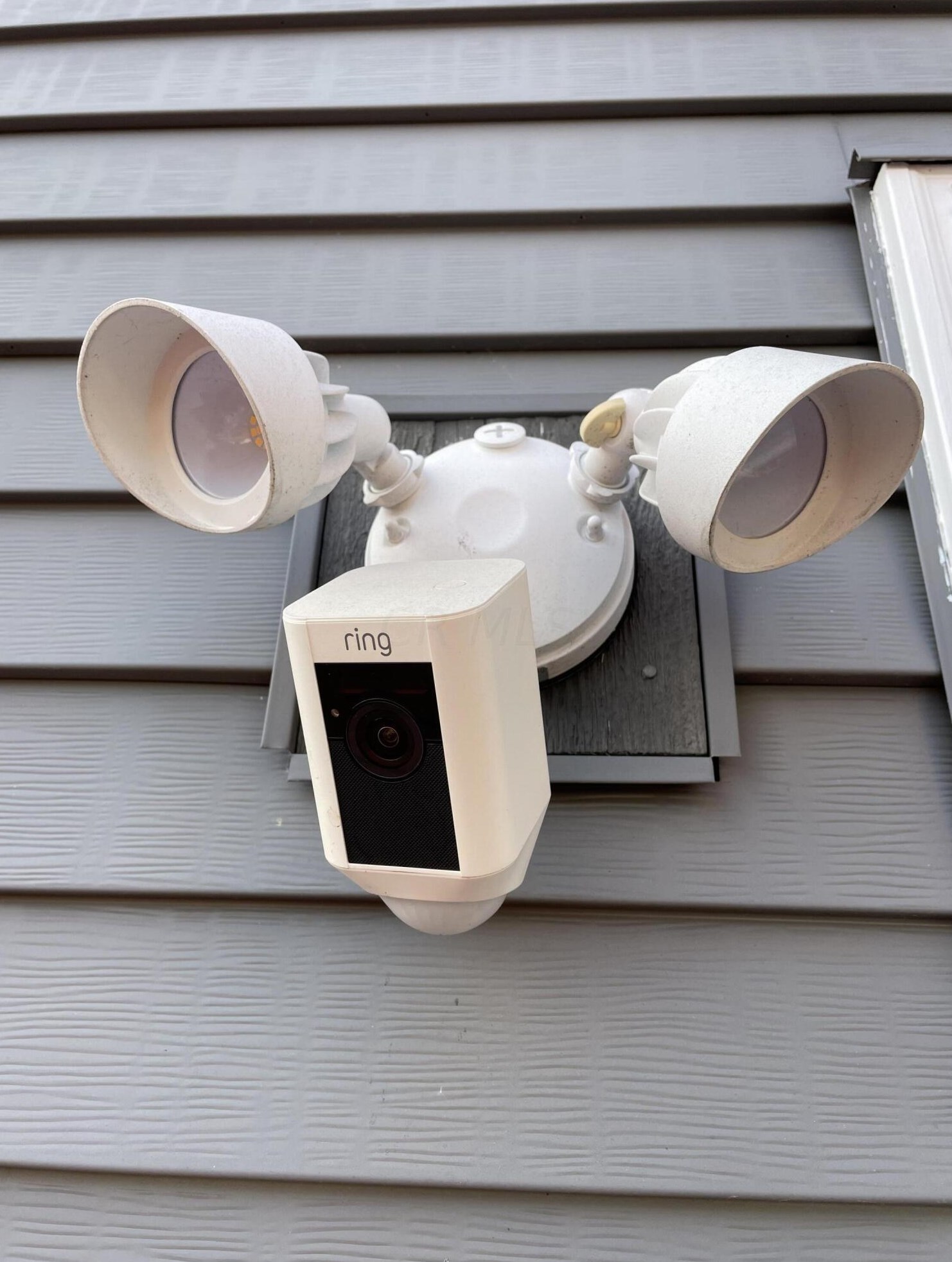 5328 Cherry Bud Ct, Columbus OH 43228-5733 exterior