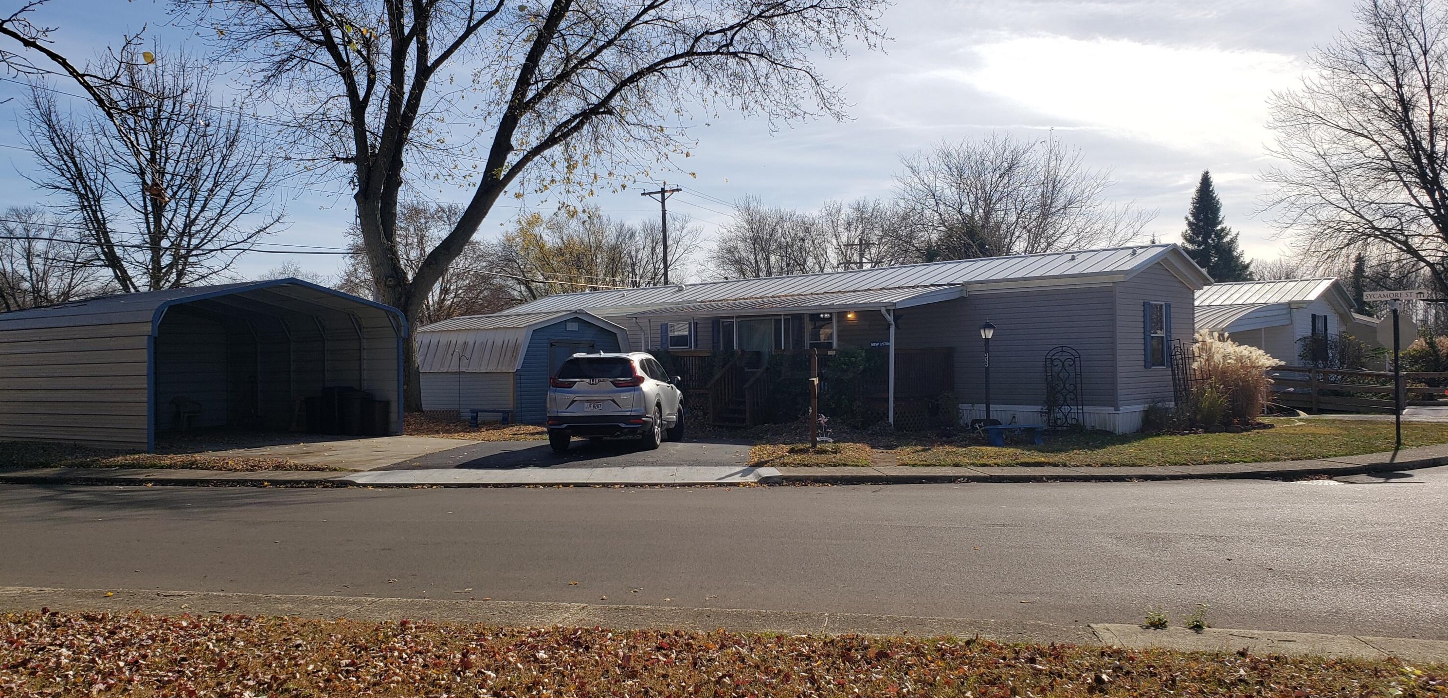 2445 Sycamore St, Lancaster OH 43130-4456 exterior