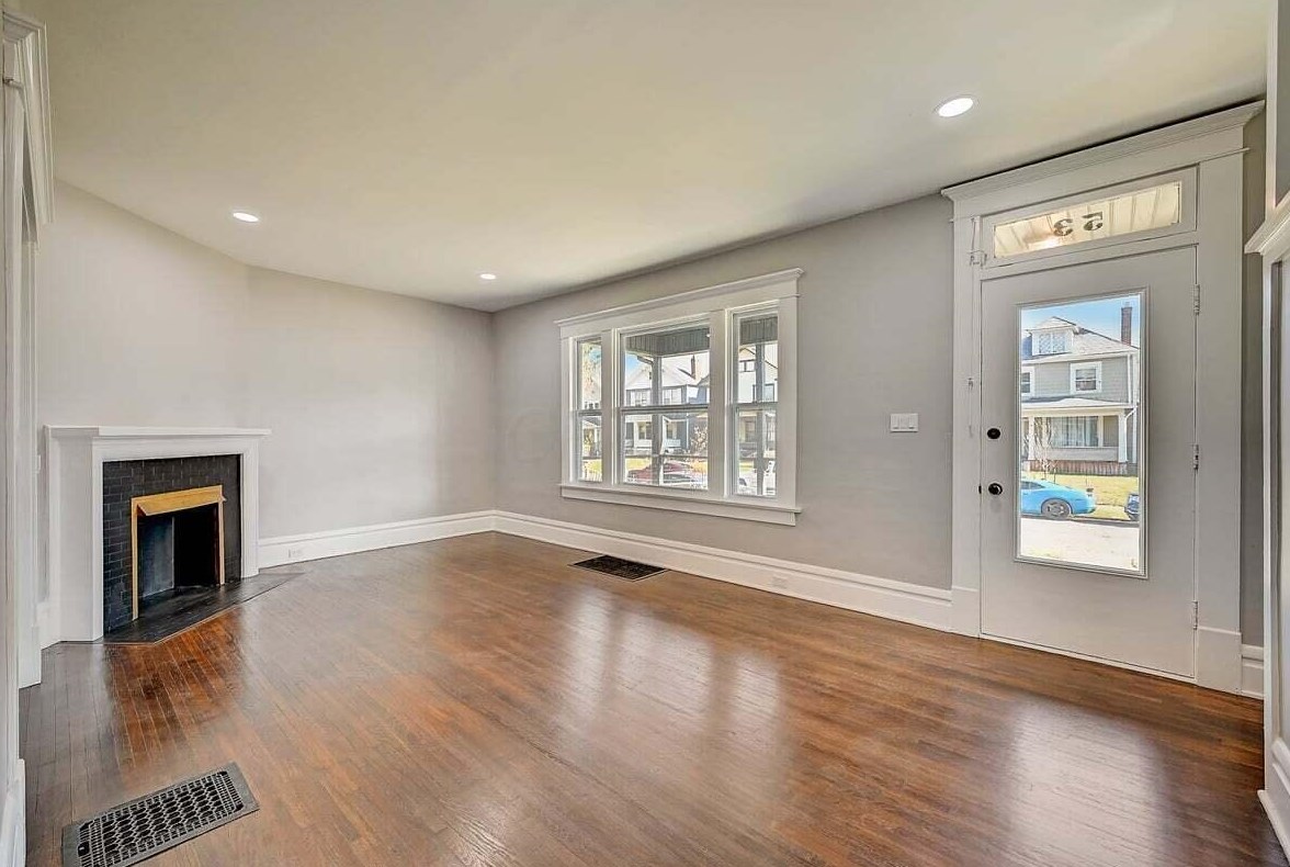 53 Richardson Ave, Columbus OH  43204-3240 exterior