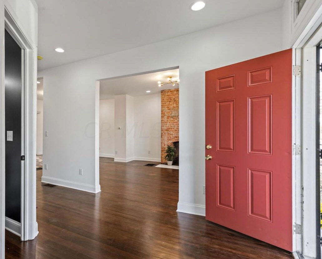 1275 Mooberry St, Columbus OH  43205-2821 exterior