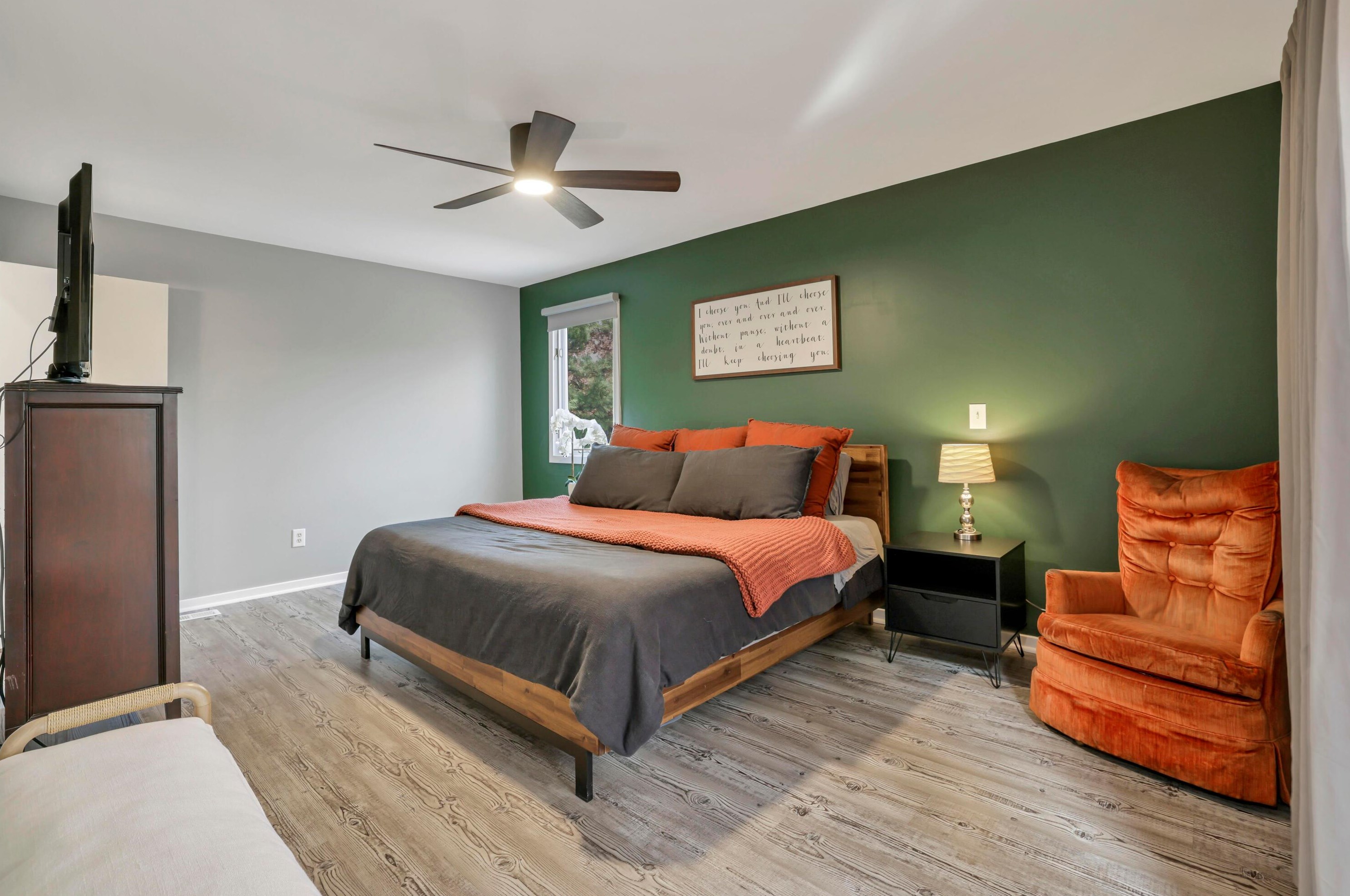 331 Lakeside Dr, Westerville OH  43081-3043 exterior