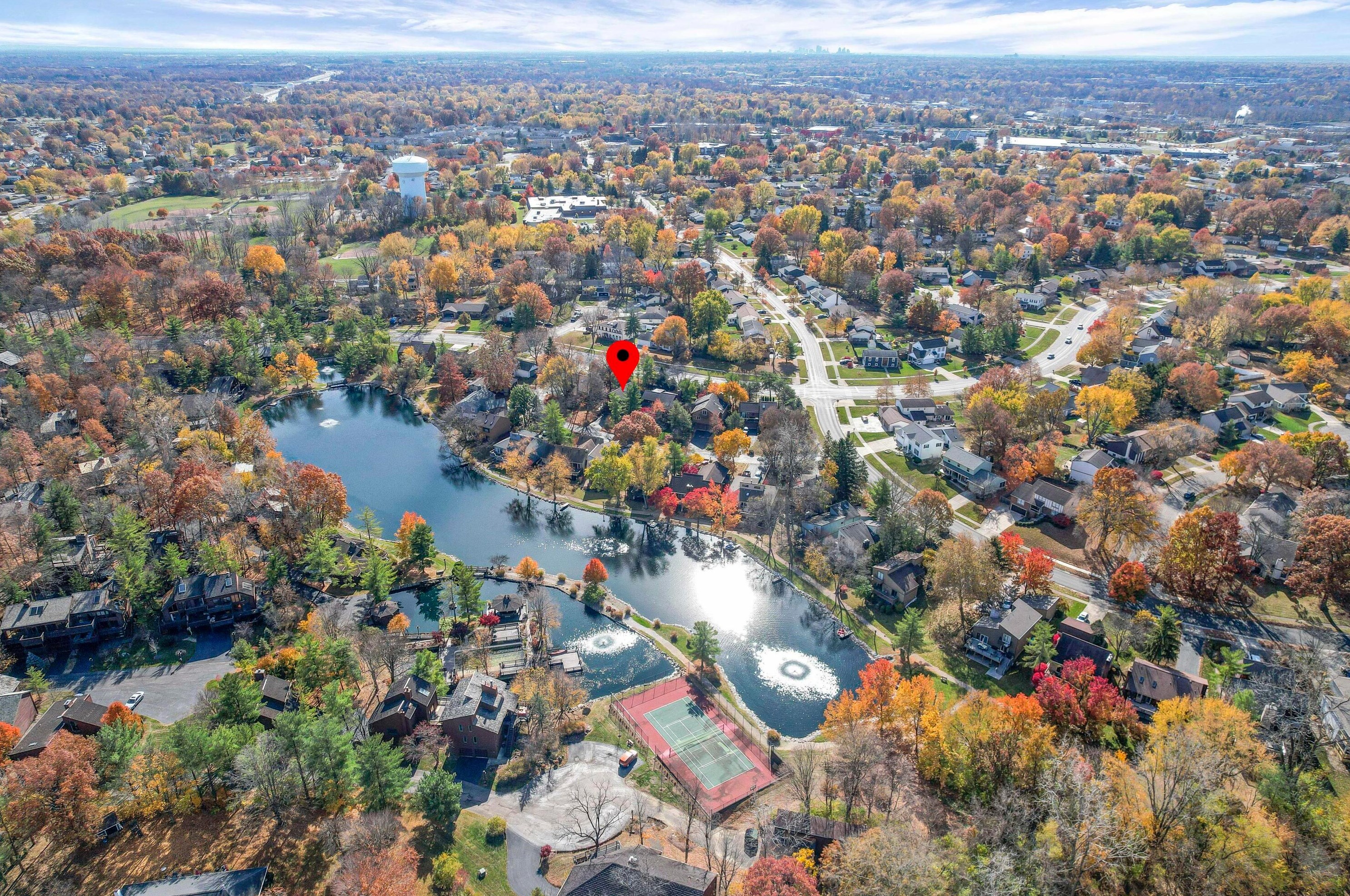 331 Lakeside Dr, Westerville OH  43081-3043 exterior