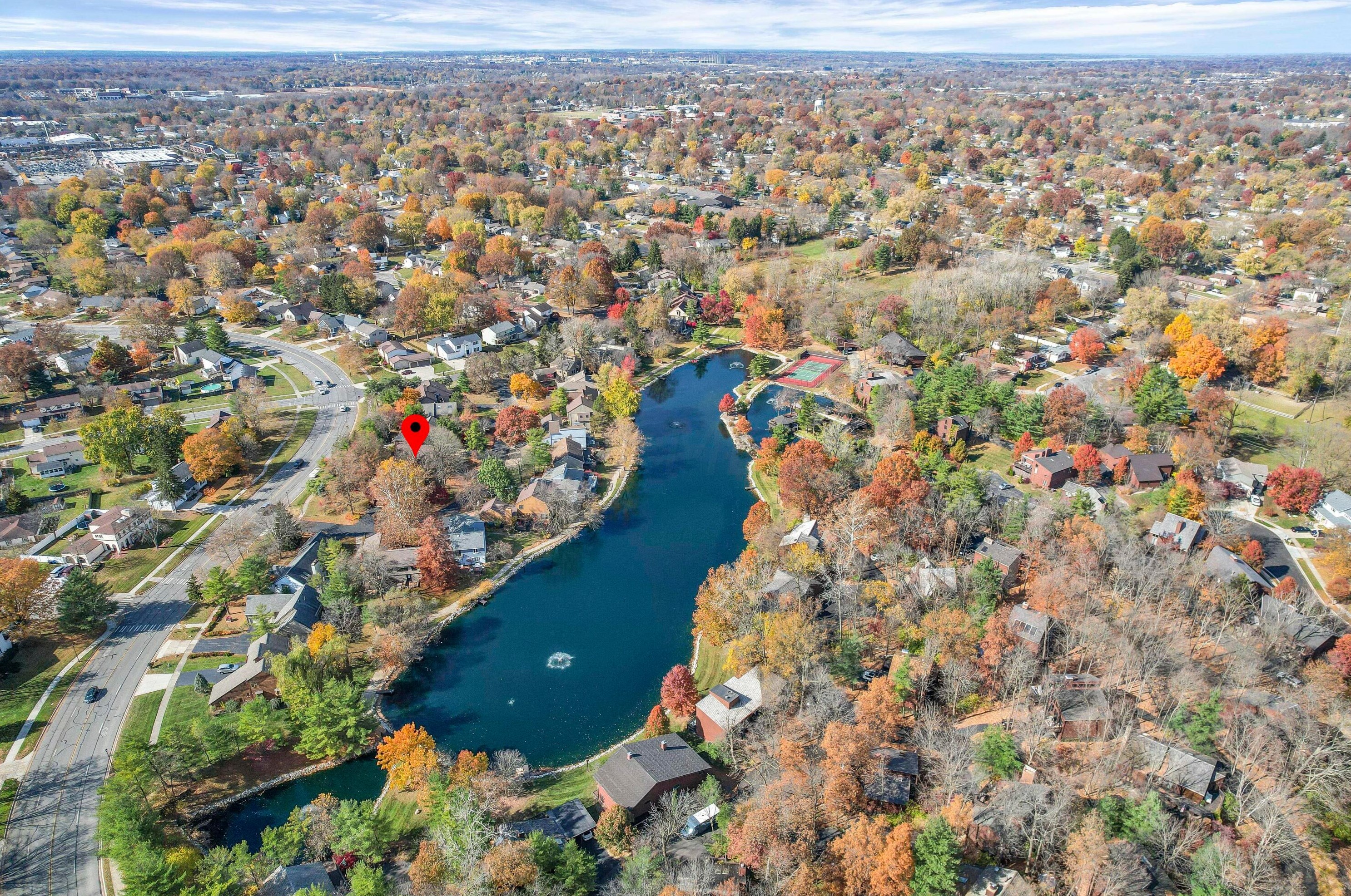 331 Lakeside Dr, Westerville OH  43081-3043 exterior