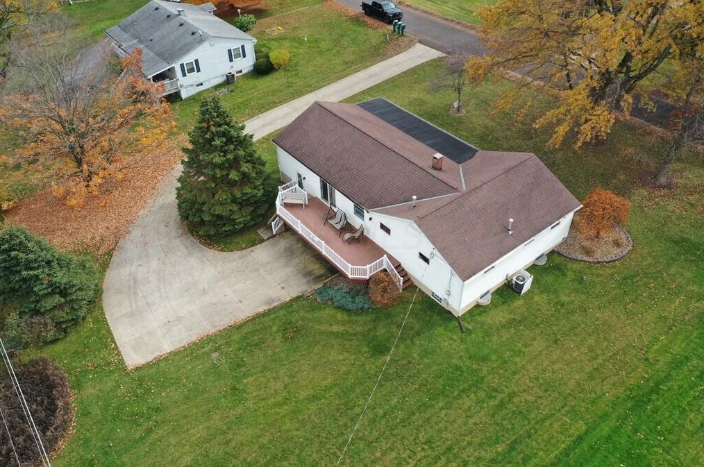 51 Deerfield Rd, North Woodbury OH  44813-9299 exterior