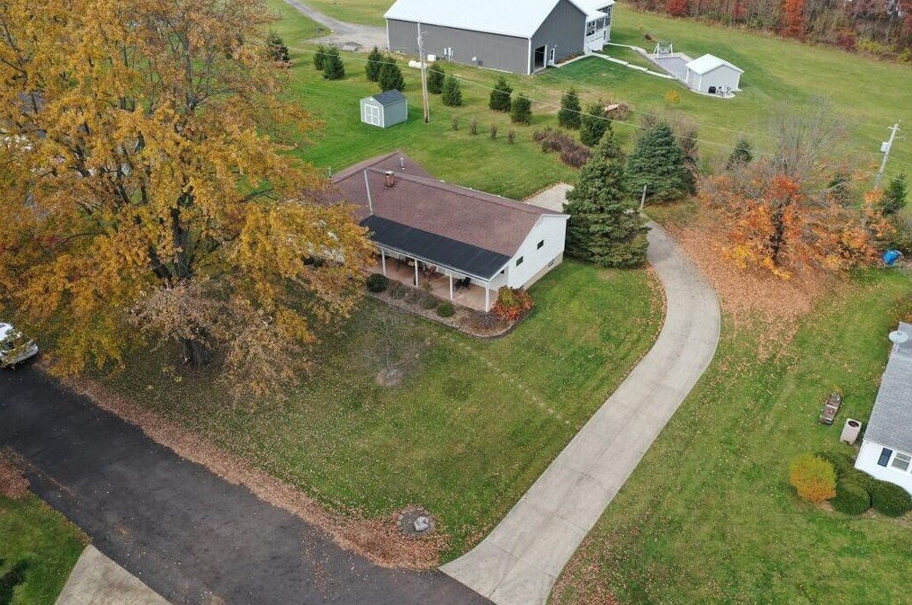 51 Deerfield Rd, North Woodbury OH  44813-9299 exterior
