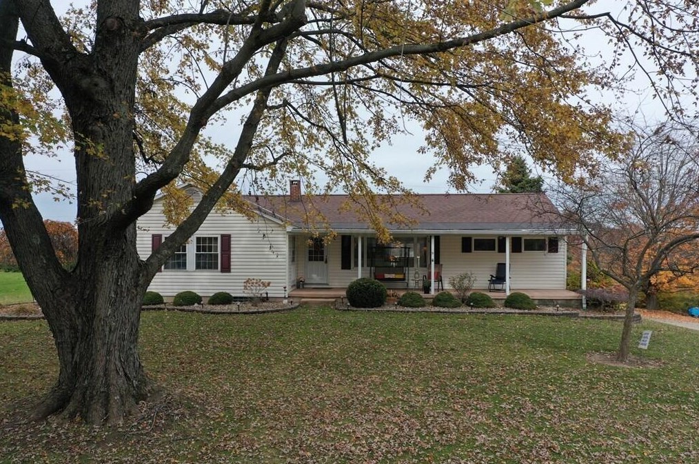 51 Deerfield Rd, North Woodbury OH  44813-9299 exterior