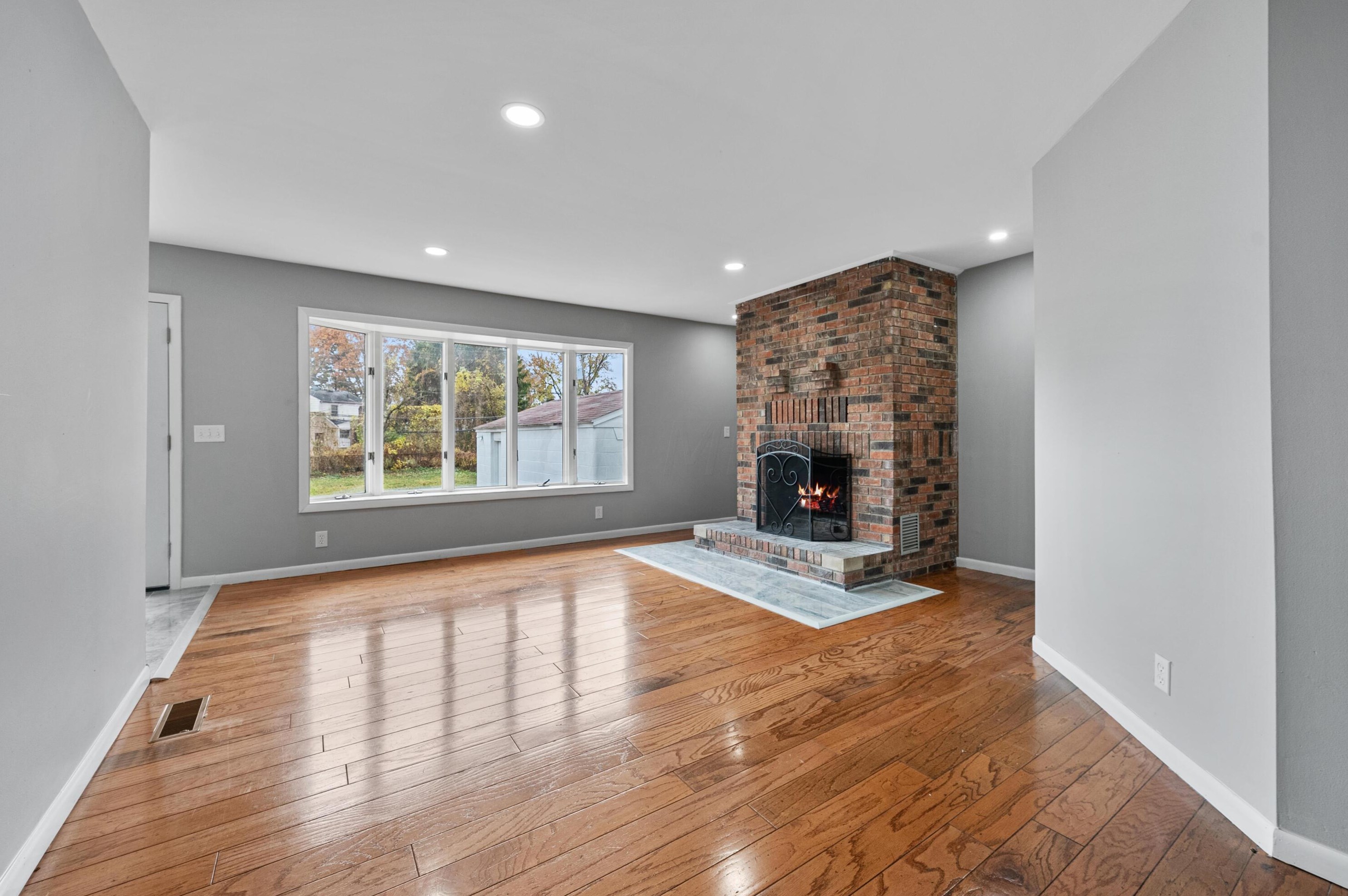 2087 Maryland Ave, Columbus OH  43219-2961 exterior