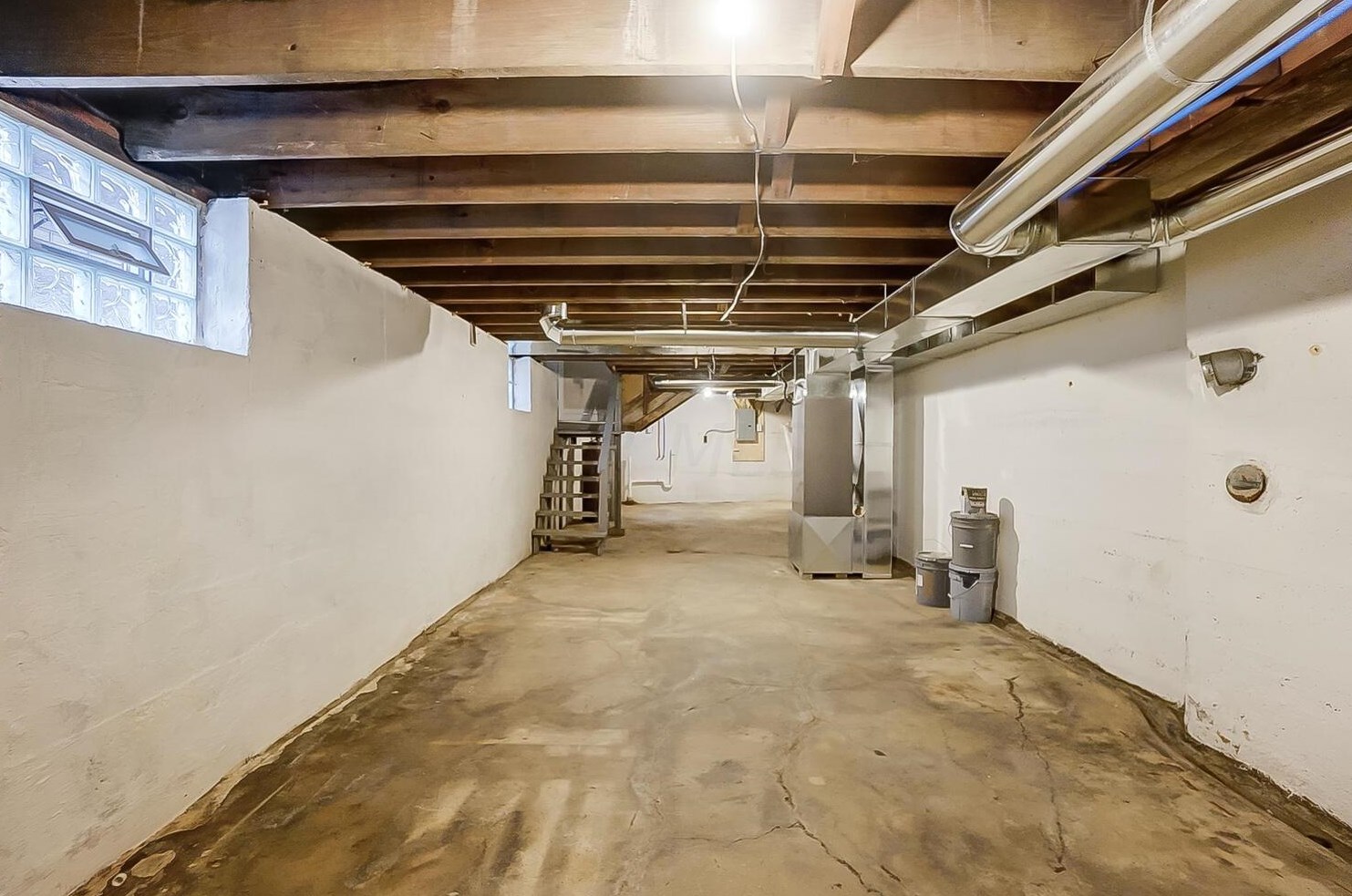 101 Harris Ave, Columbus OH 43204-3342 exterior