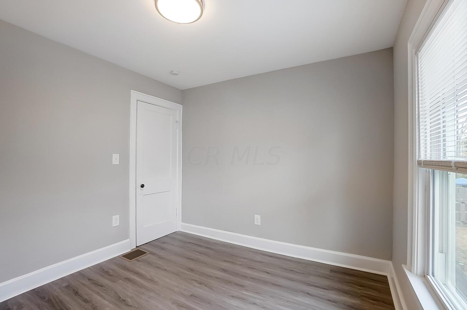 101 Harris Ave, Columbus OH 43204-3342 exterior