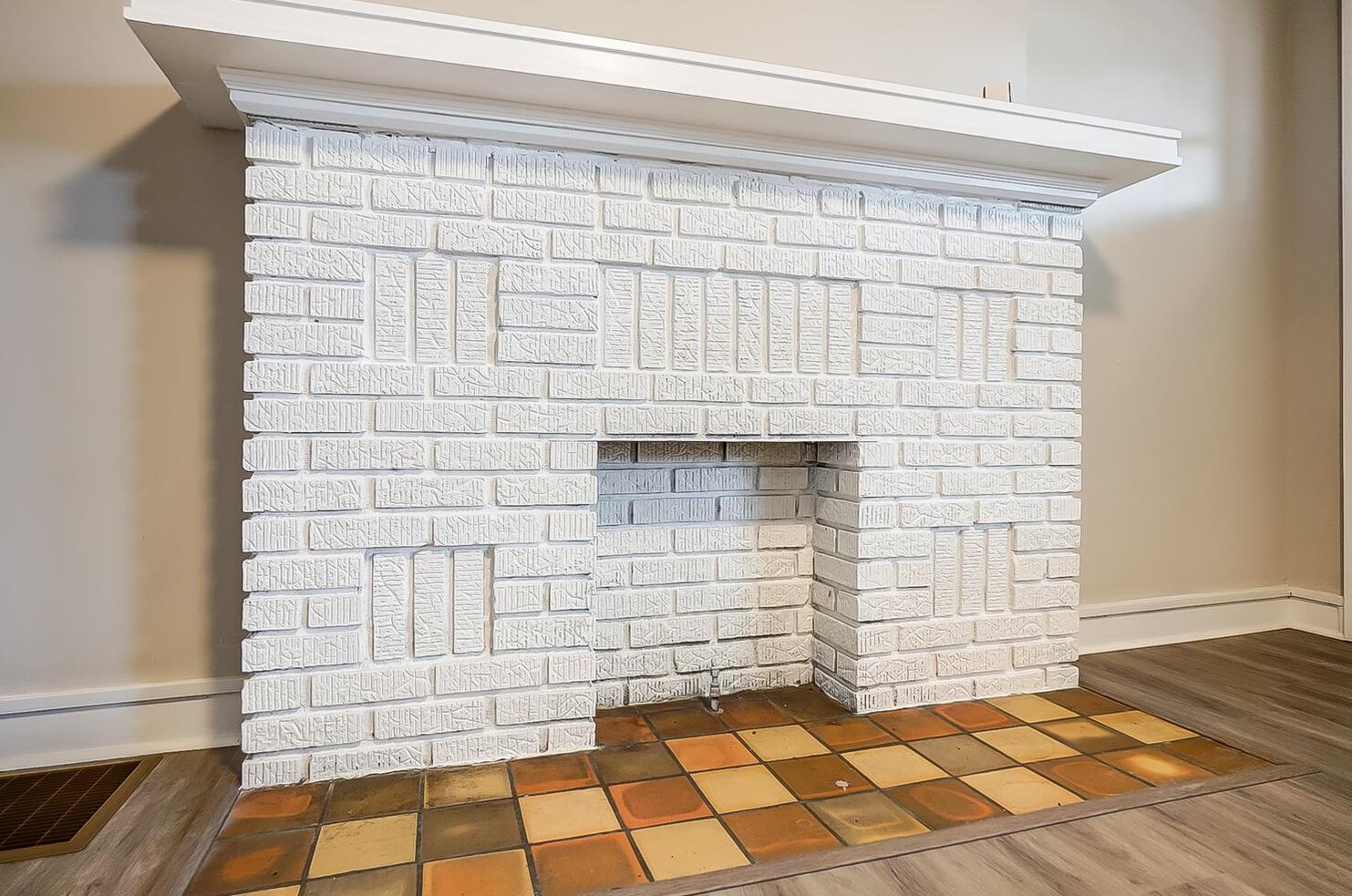 101 Harris Ave, Columbus OH 43204-3342 exterior