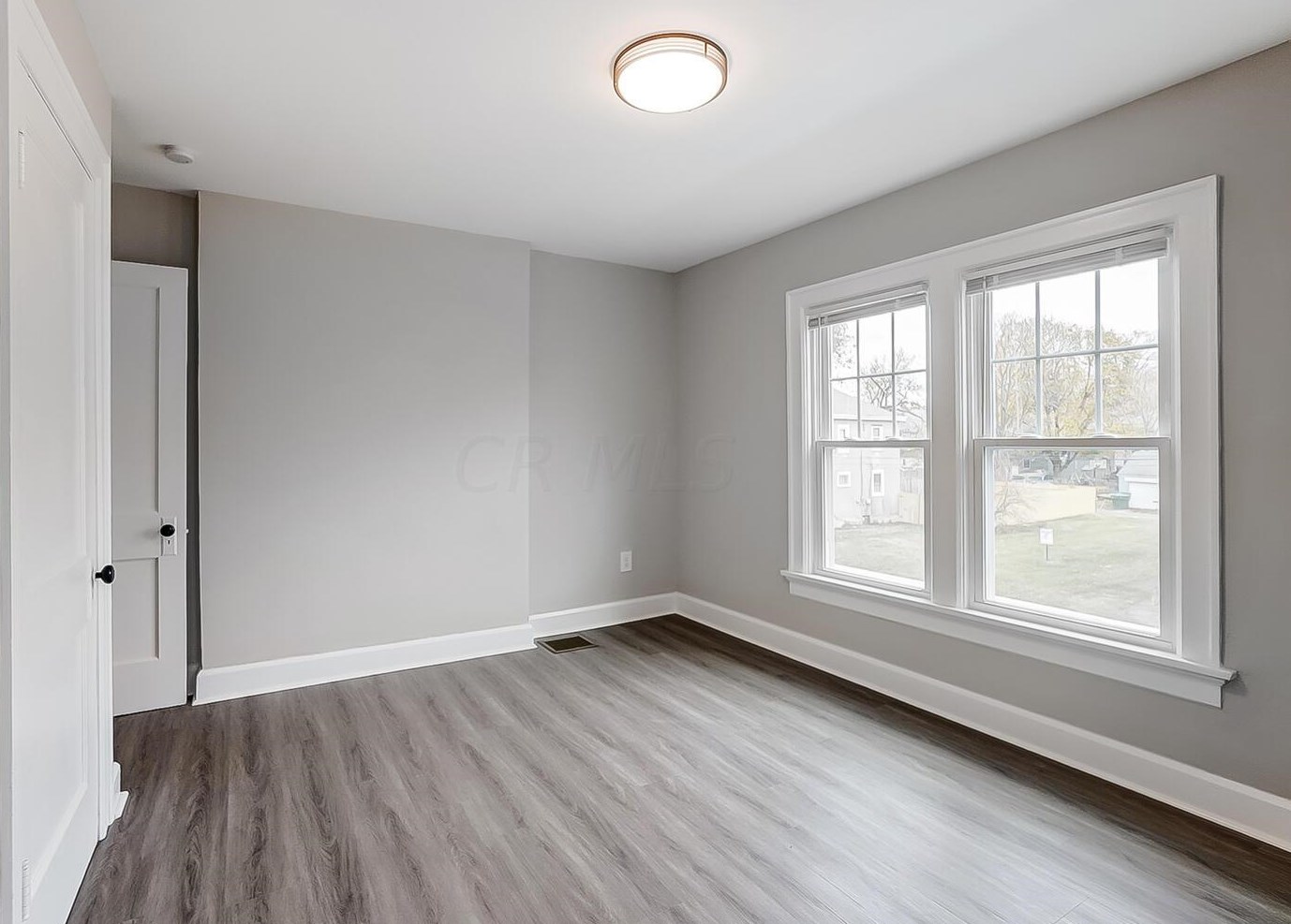 101 Harris Ave, Columbus OH 43204-3342 exterior