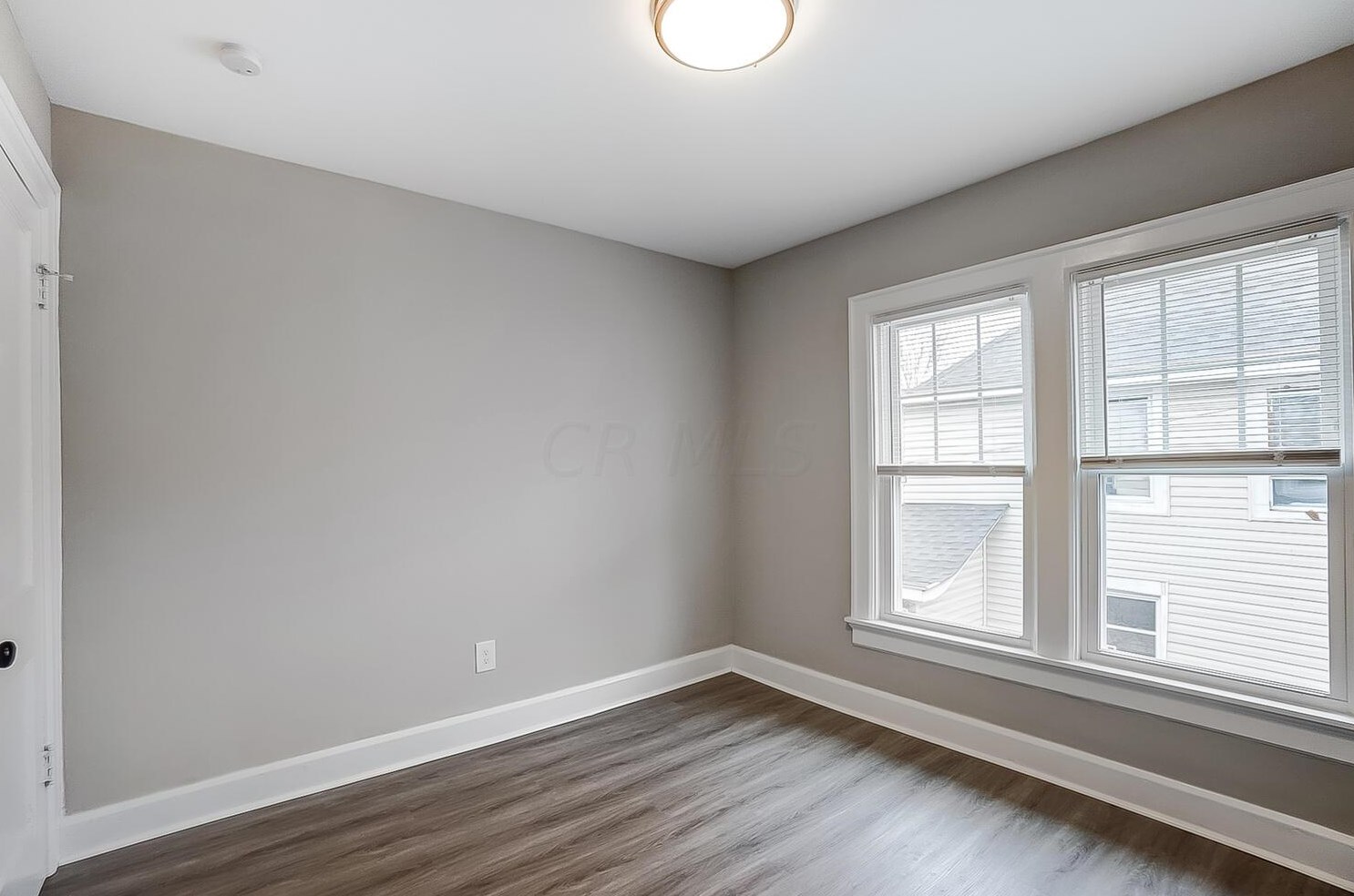 101 Harris Ave, Columbus OH 43204-3342 exterior