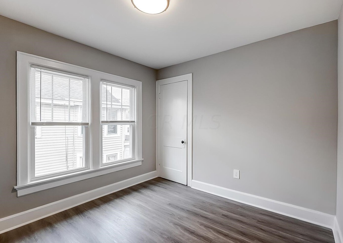 101 Harris Ave, Columbus OH 43204-3342 exterior