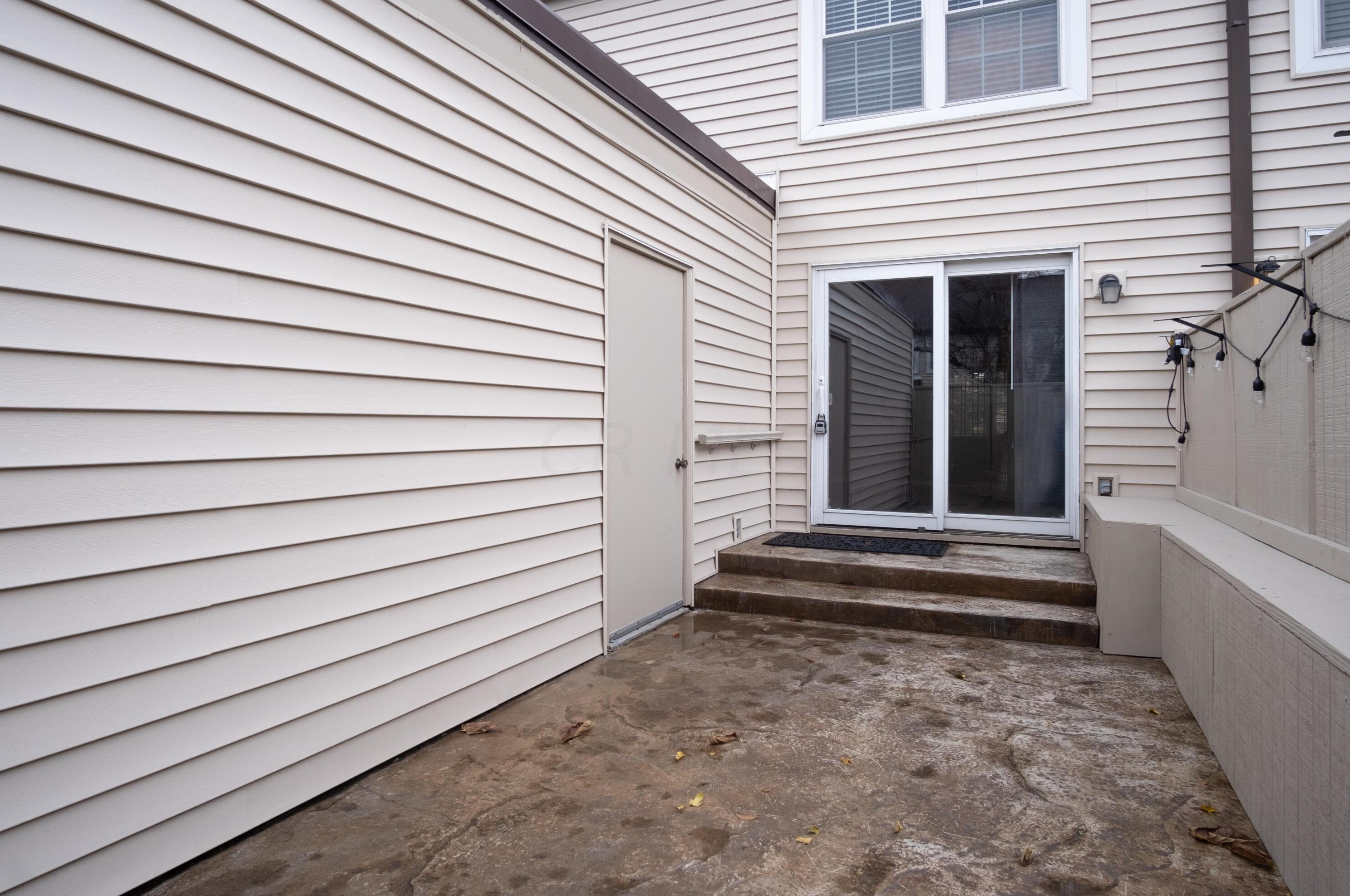 5117 Ranstead Ct, Columbus OH 43220-2545 exterior