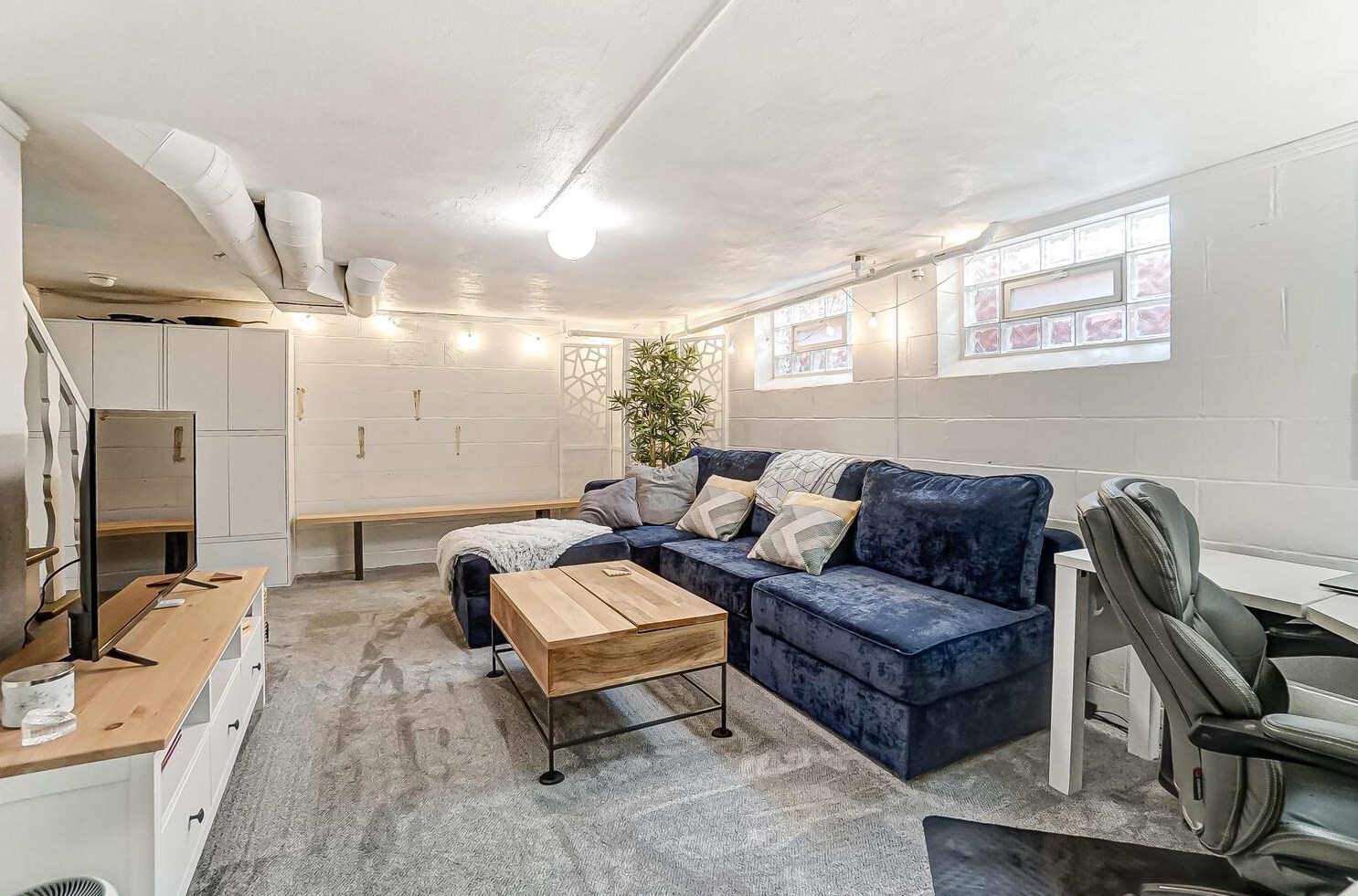 2646 Northwest Blvd, Columbus OH  43221-3345 exterior